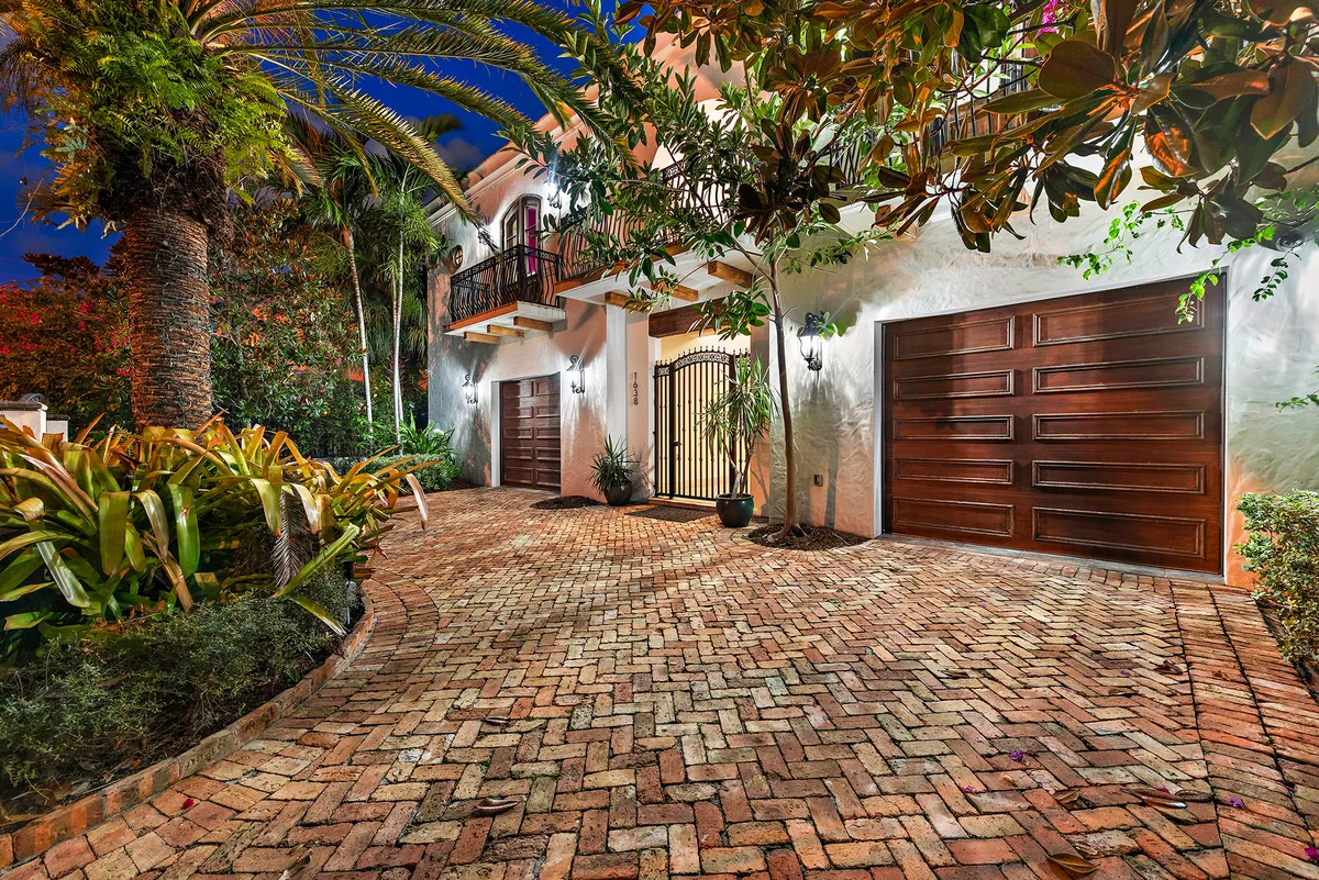 Wander Fort Lauderdale Gardens #4