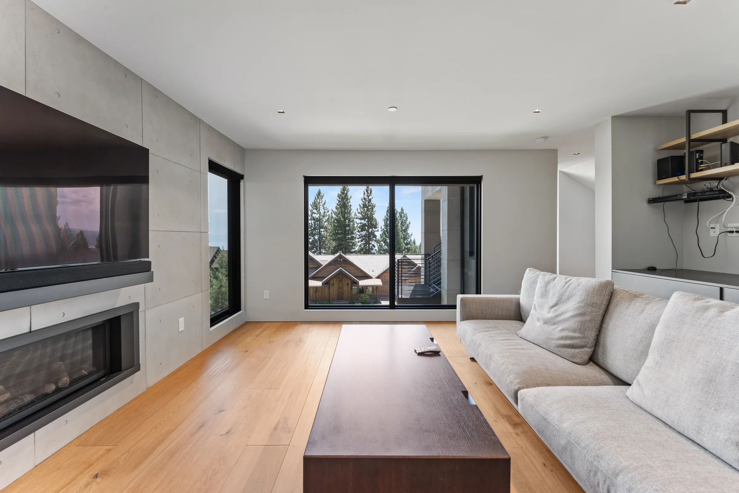 Wander Incline Village #25