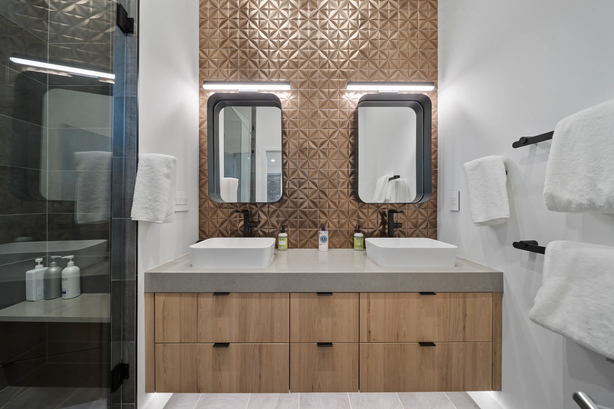 Wander Crested Peaks #4