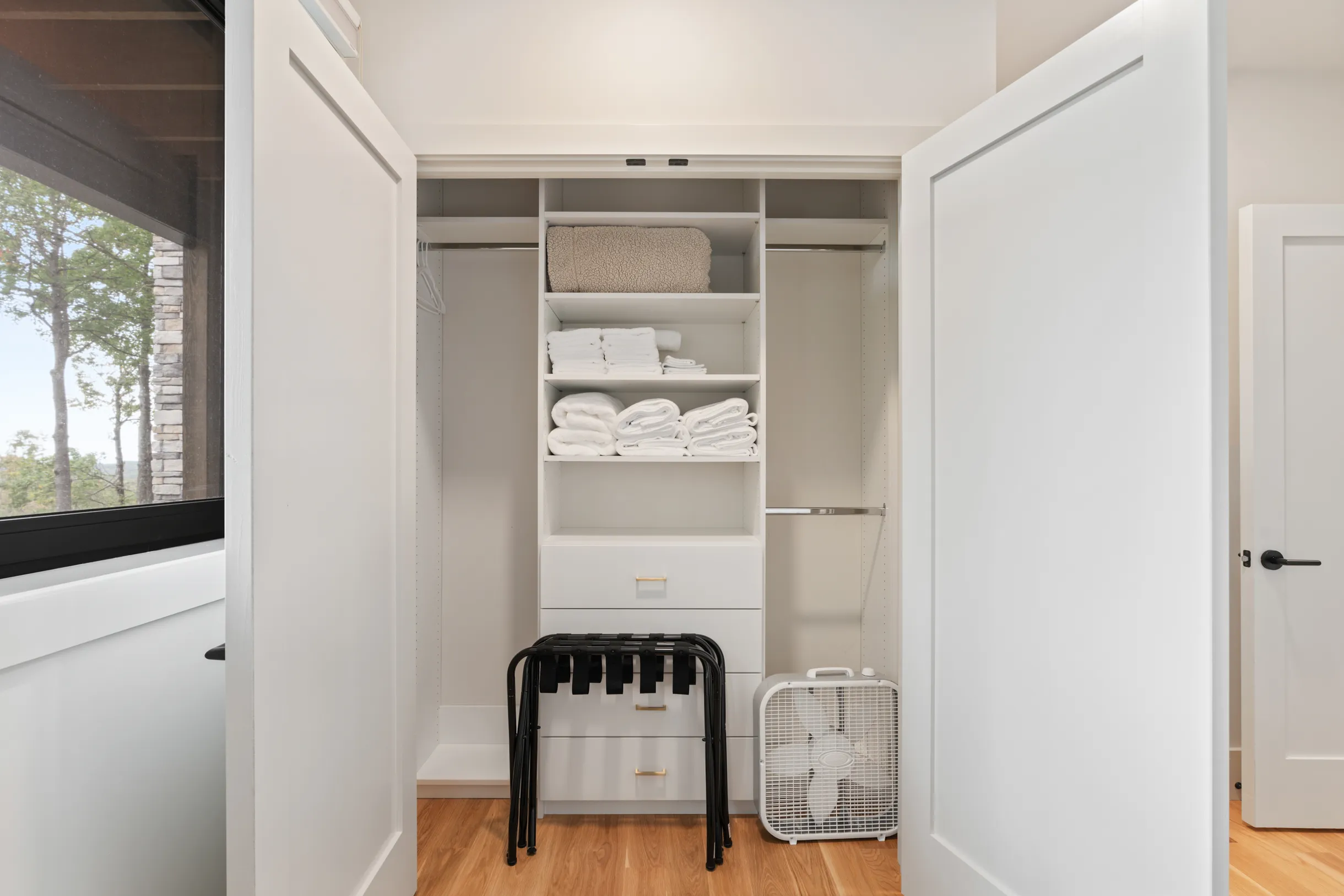 Wander Cedar Mountain #60