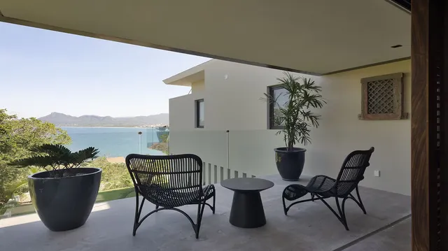 Wander Punta Mita Coral #16