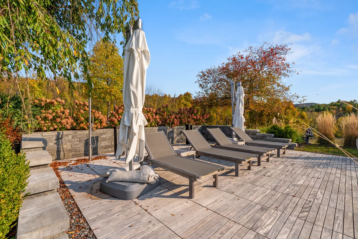 Patio - Image 4