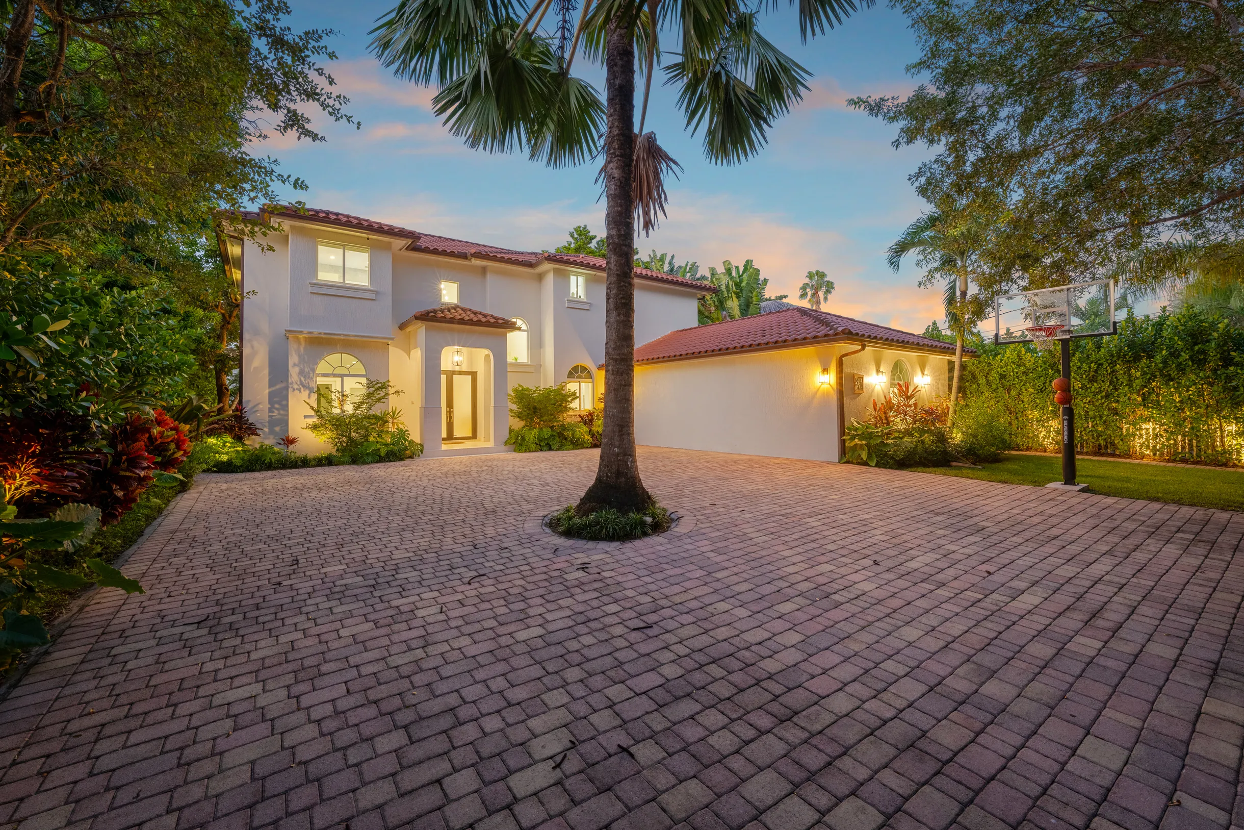 Wander Coral Gables Palms #60