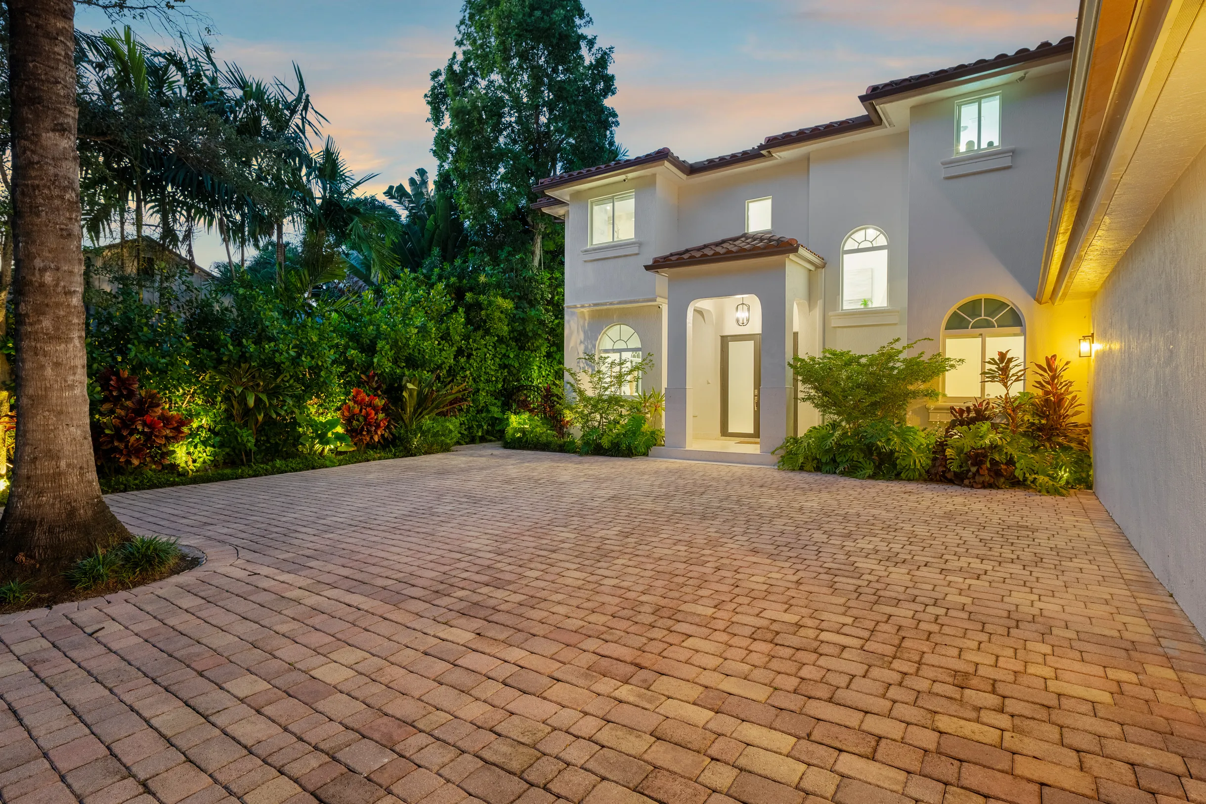 Wander Coral Gables Palms #79