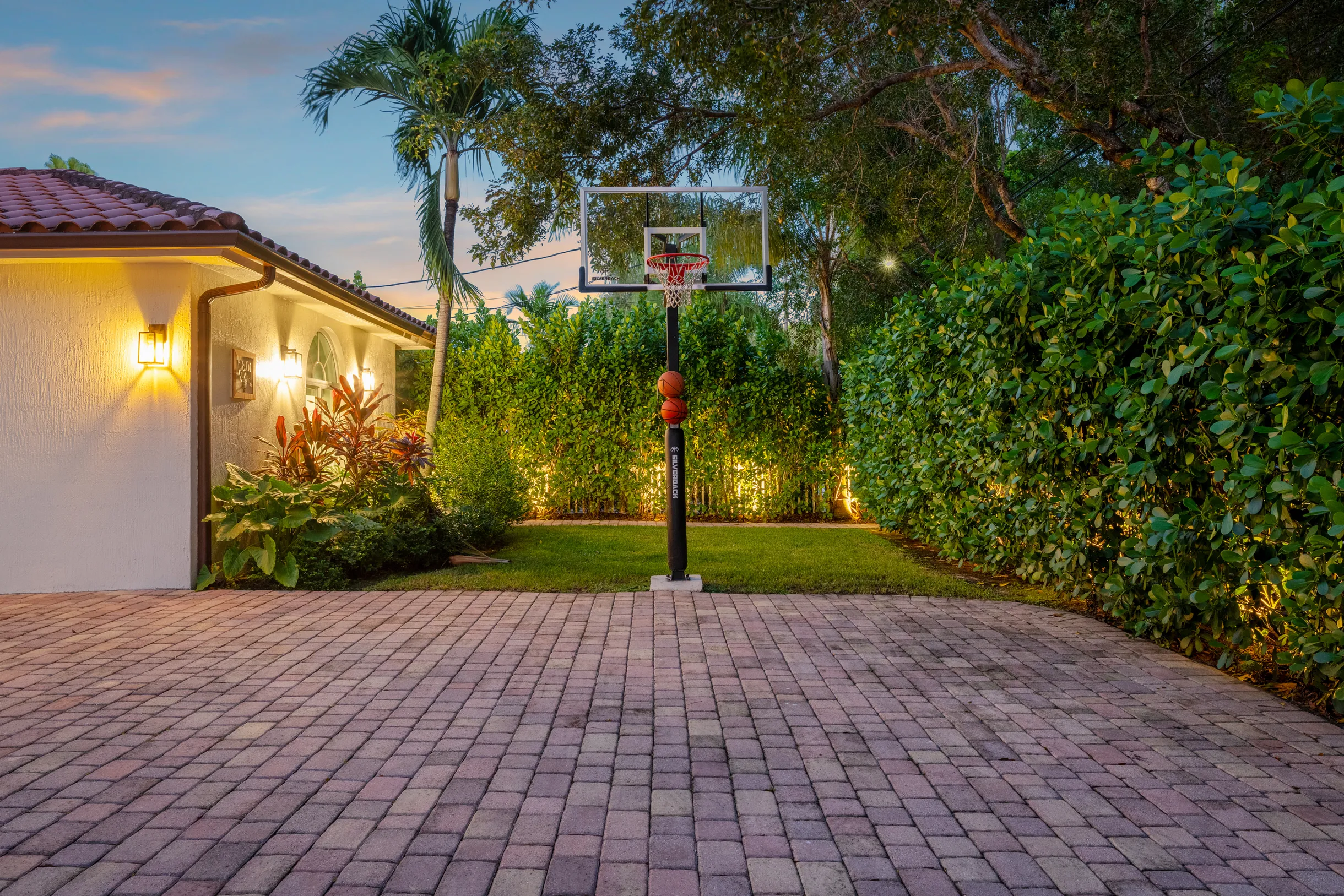 Wander Coral Gables Palms #88