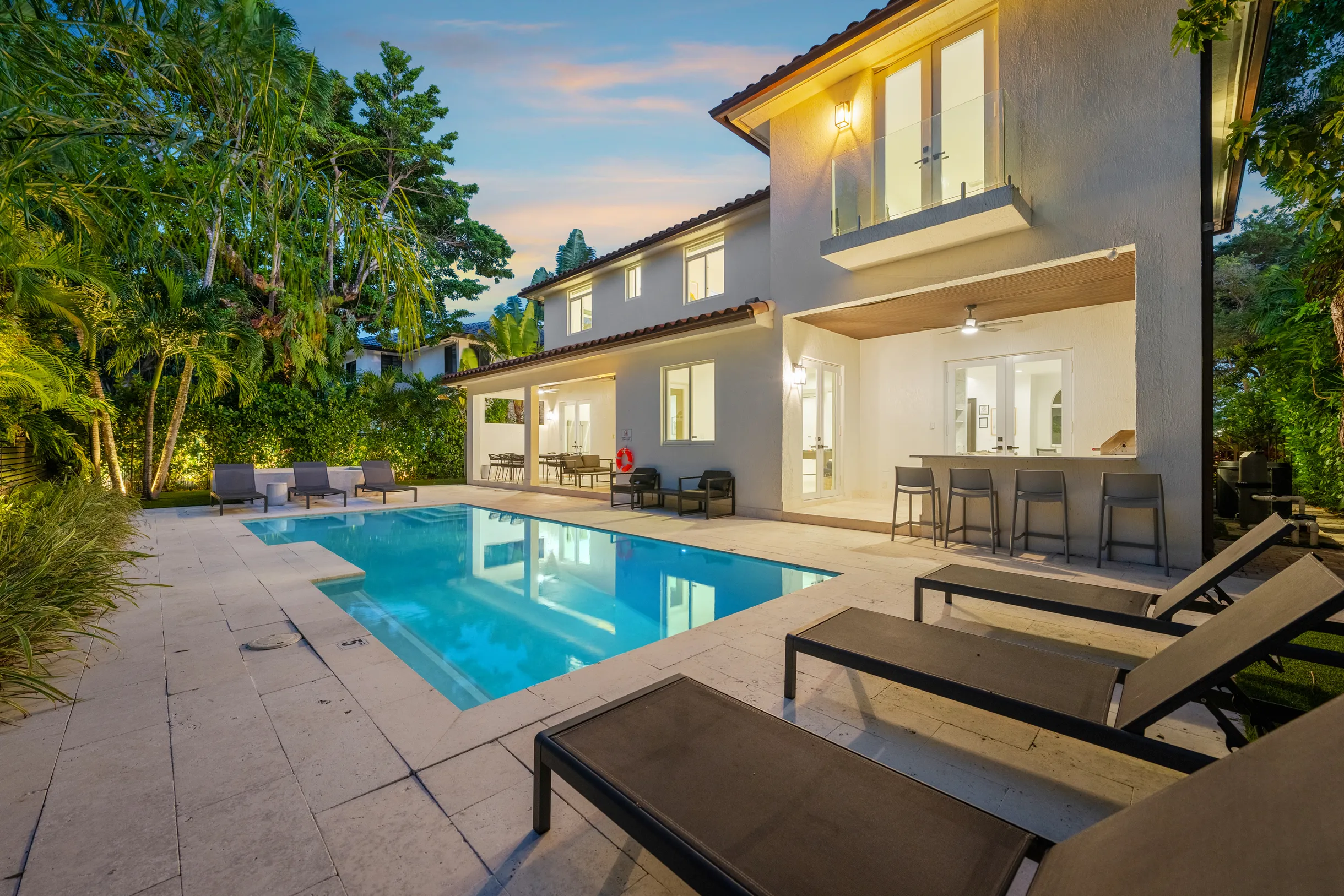 Wander Coral Gables Palms #5