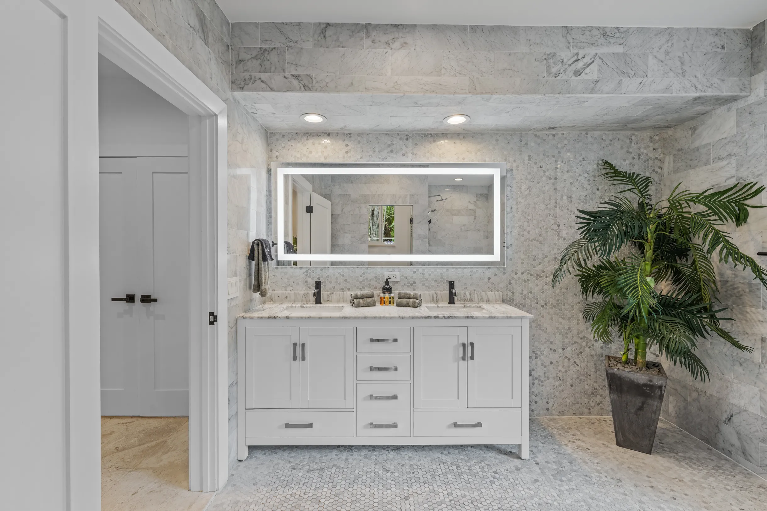 Wander Coral Gables Palms #82