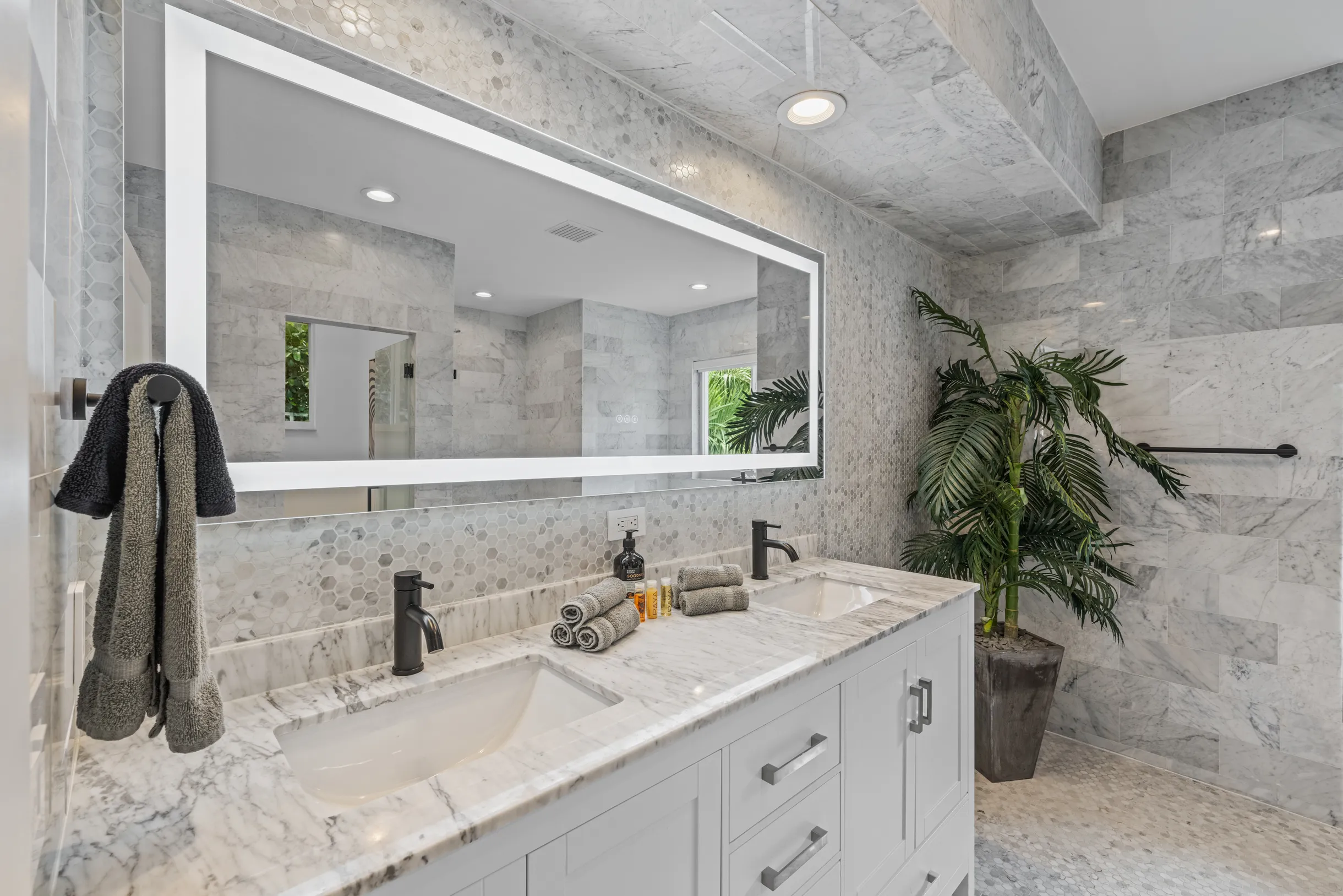 Wander Coral Gables Palms #77