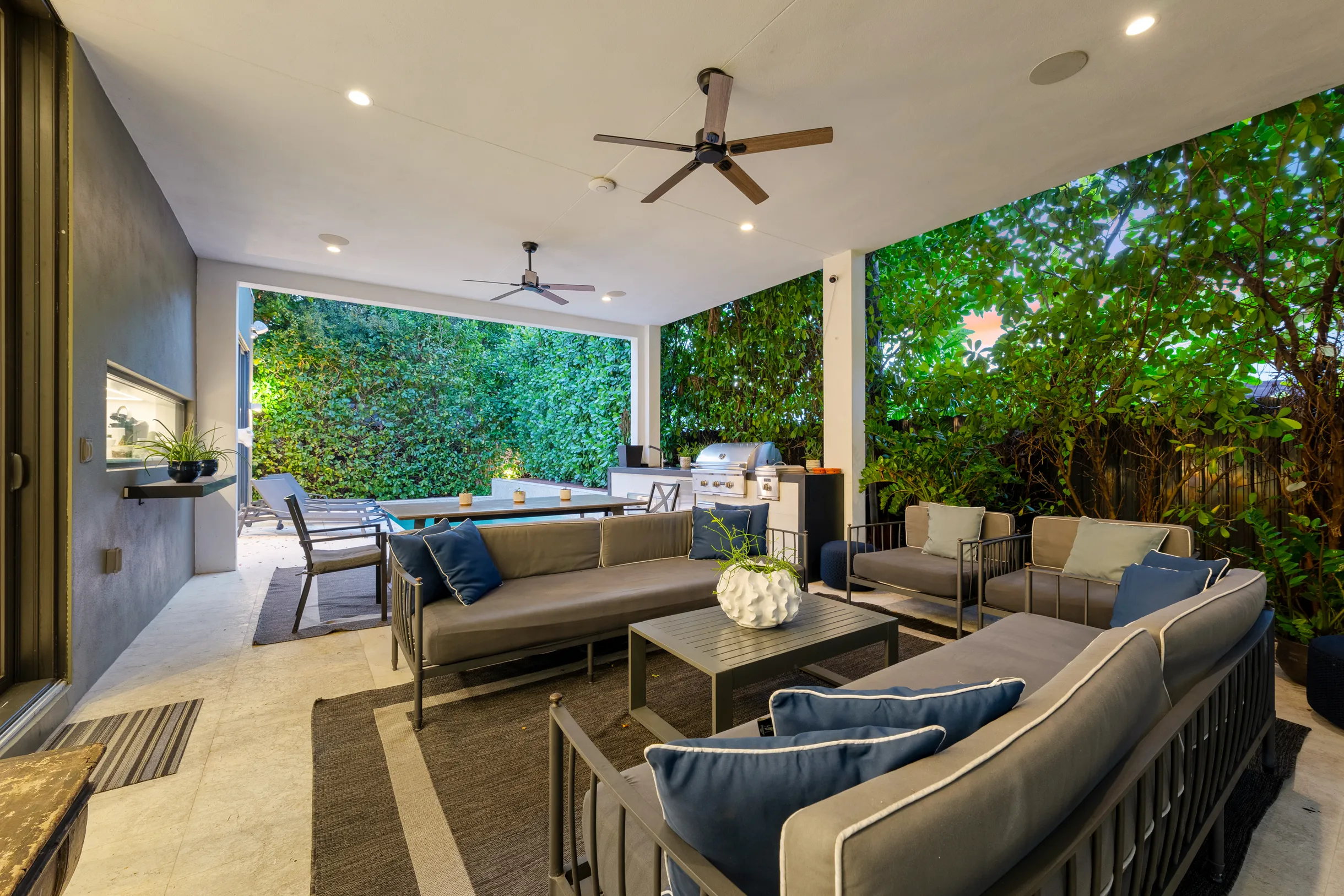 Wander District Palms #78