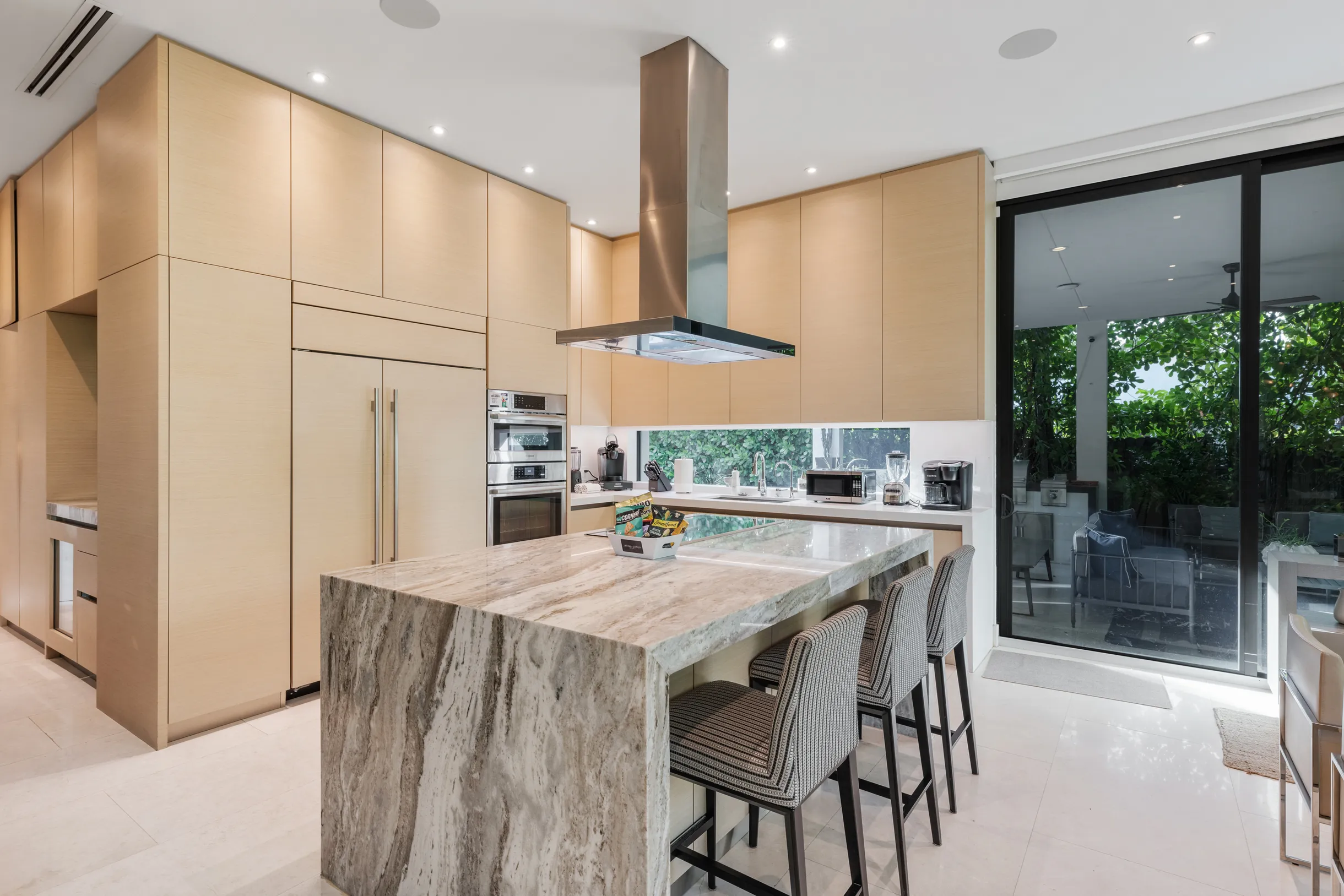 Wander District Palms #7