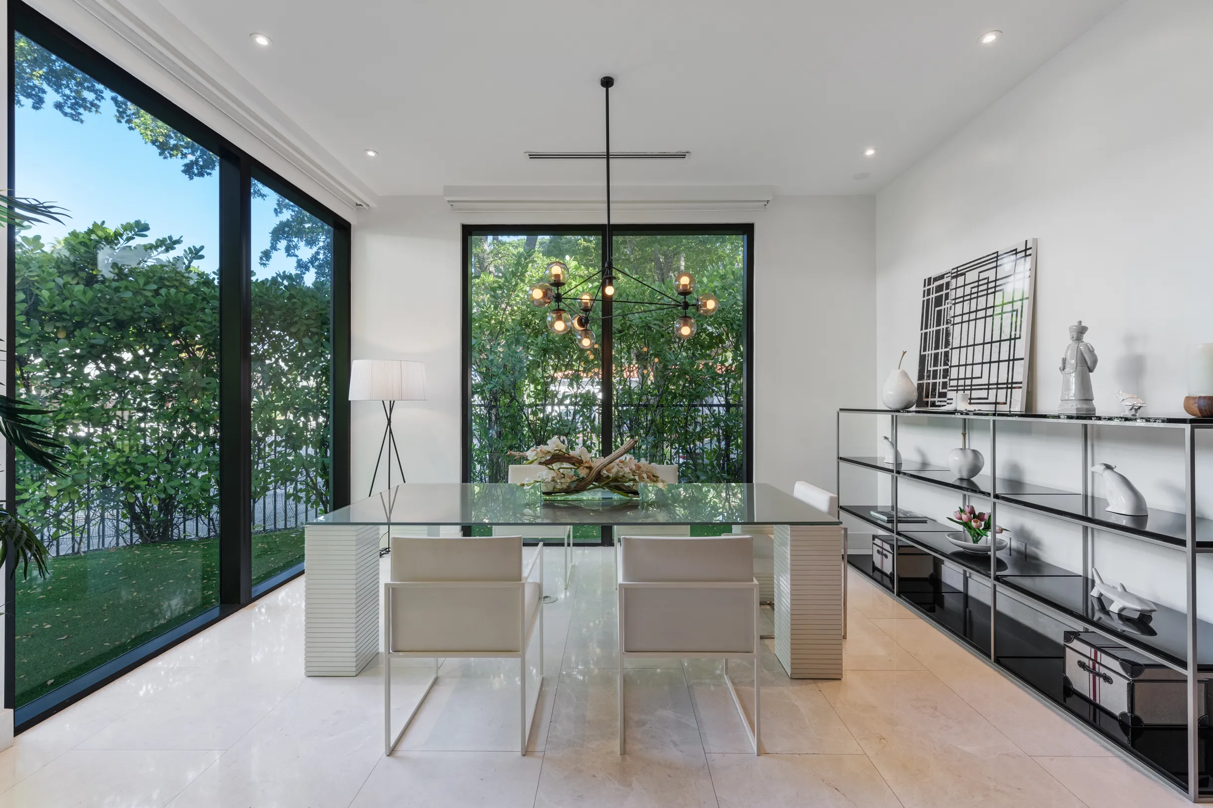 Wander District Palms #21