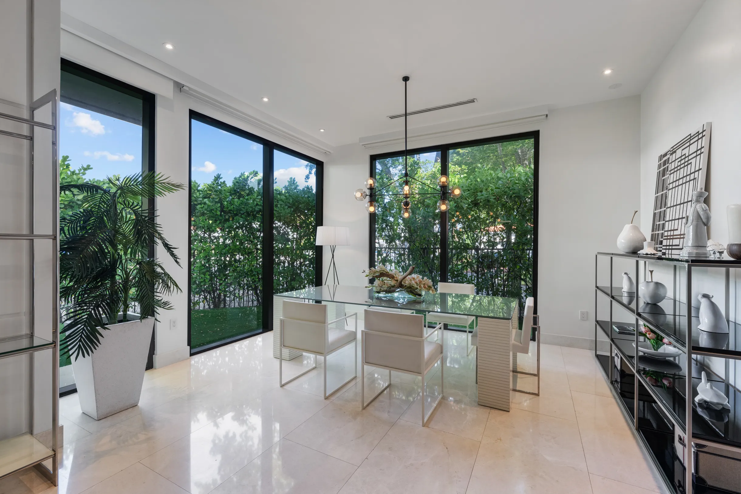 Wander District Palms #8