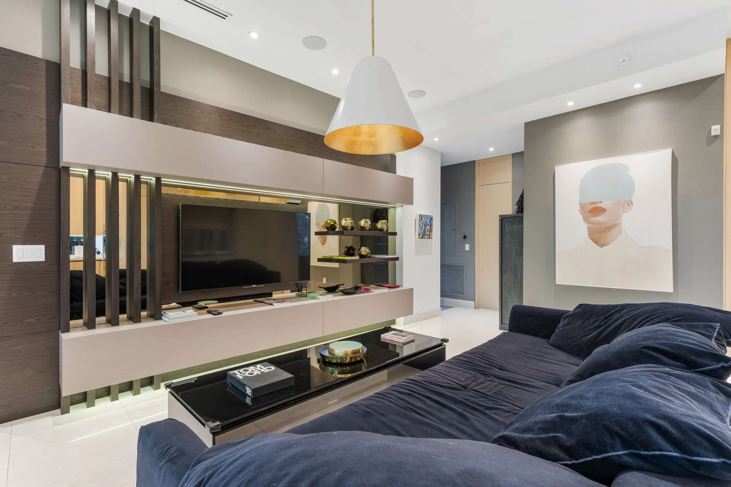 Wander District Palms #69