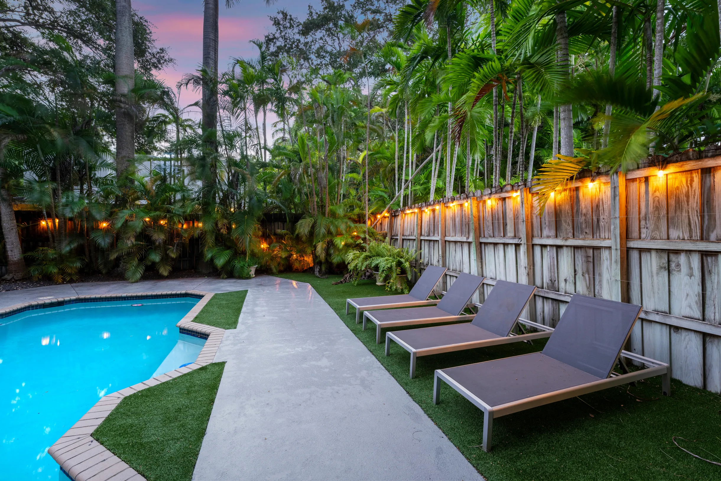 Wander Grove Banyan #60