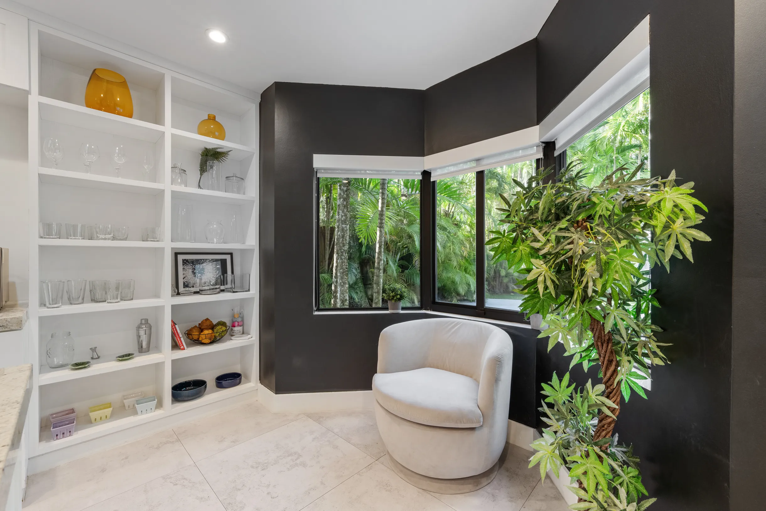 Wander Grove Banyan #81