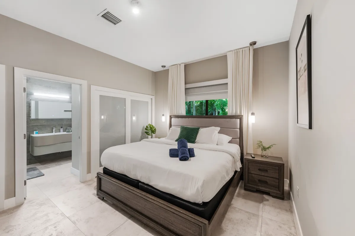 Bedroom 3 image