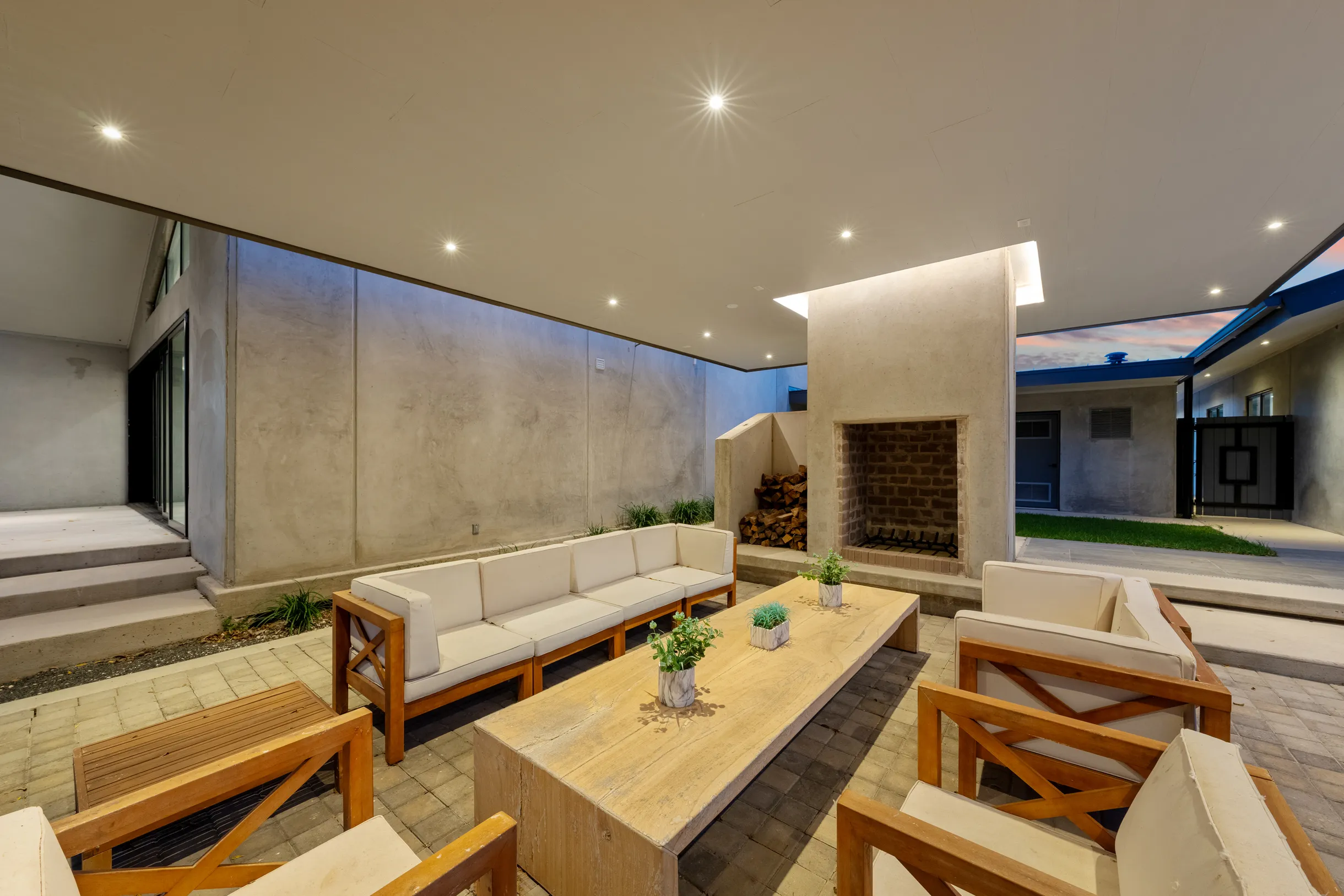 Wander Hunt River #107