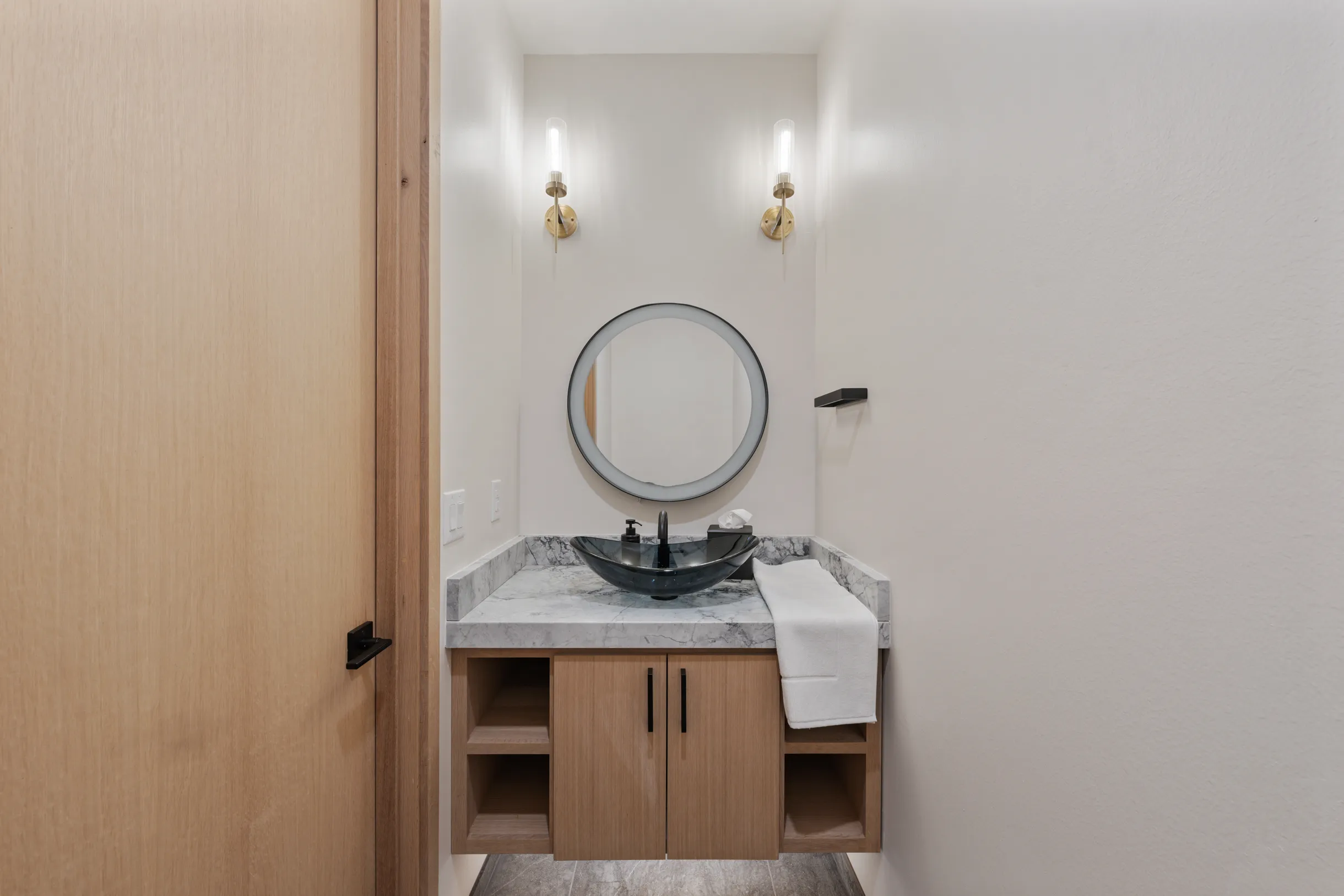 Wander Hunt River #13