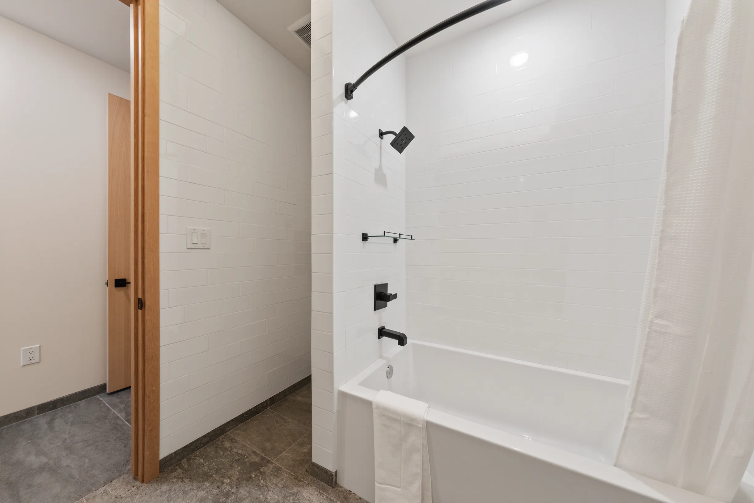 Wander Hunt River #37