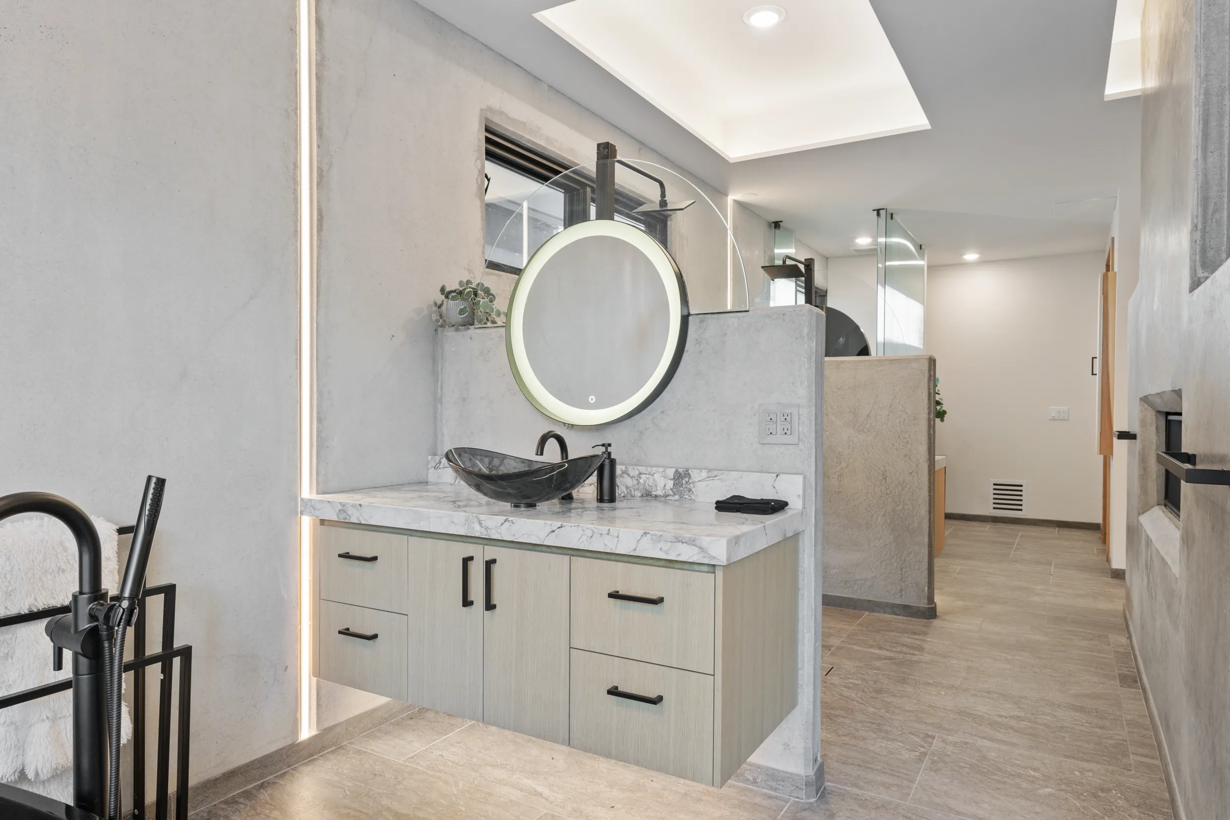 Wander Hunt River #77