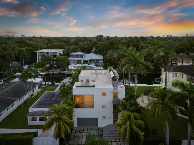 Wander Grove Waterfront