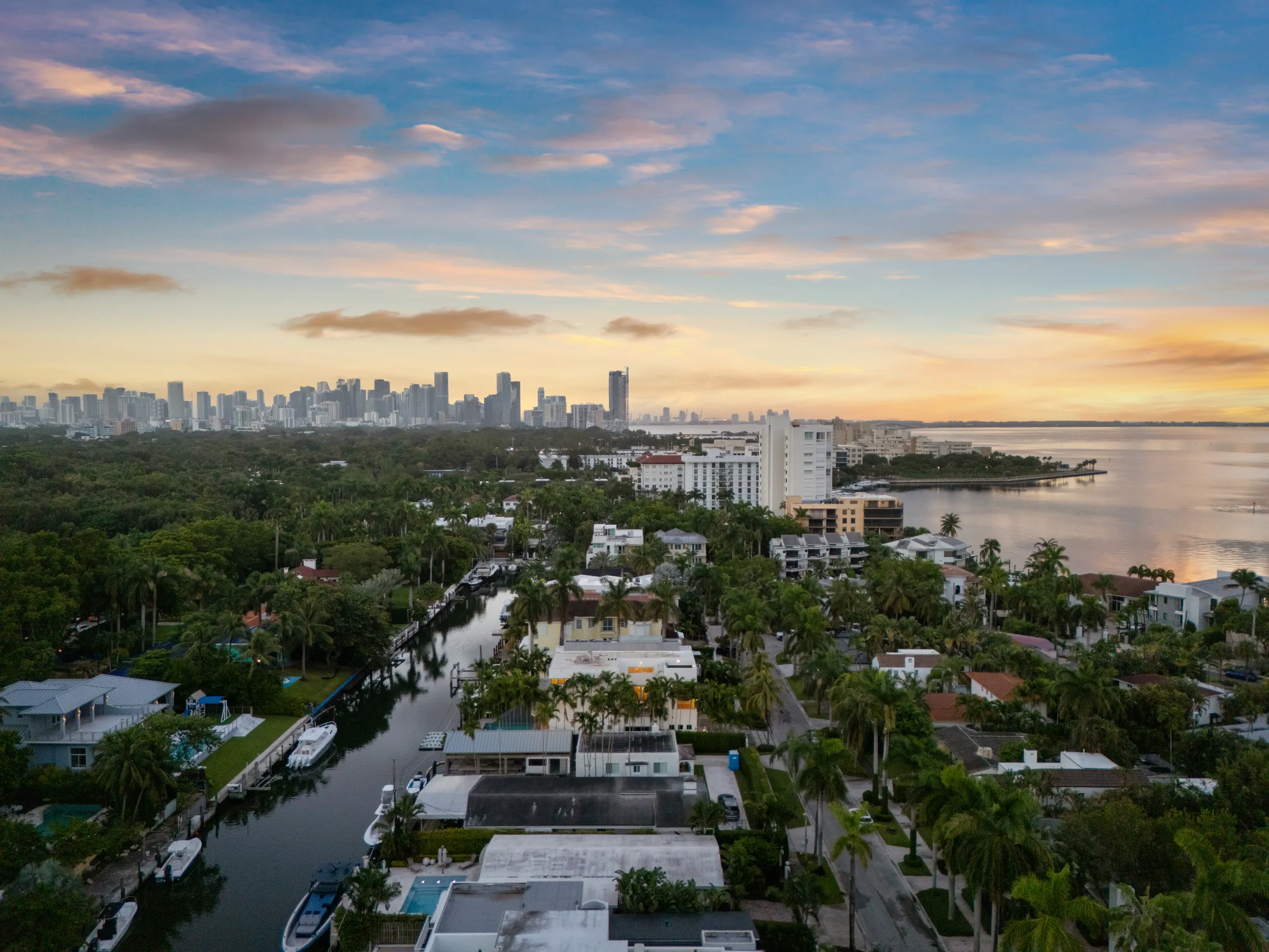 Wander Grove Waterfront #77