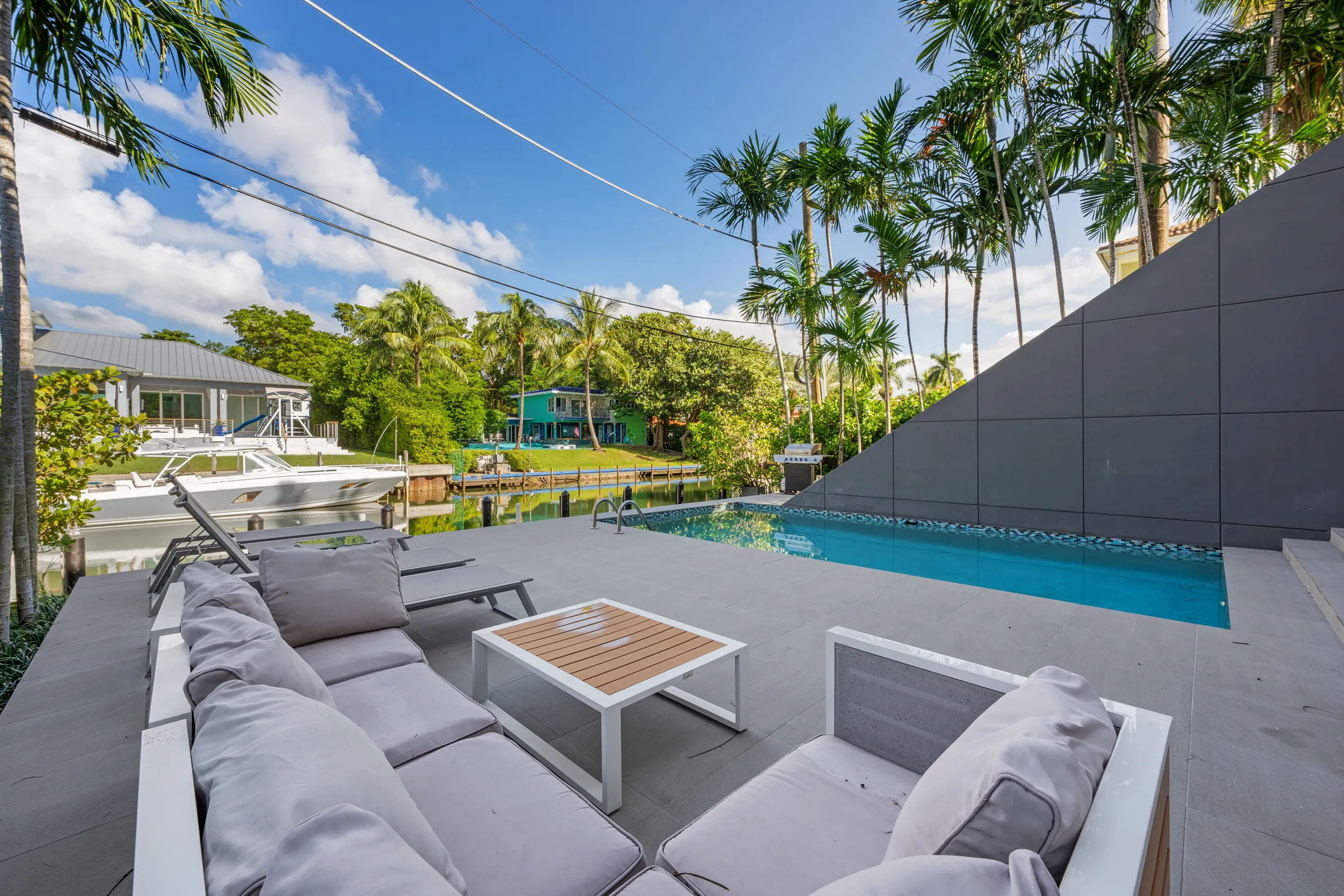 Wander Grove Waterfront #94