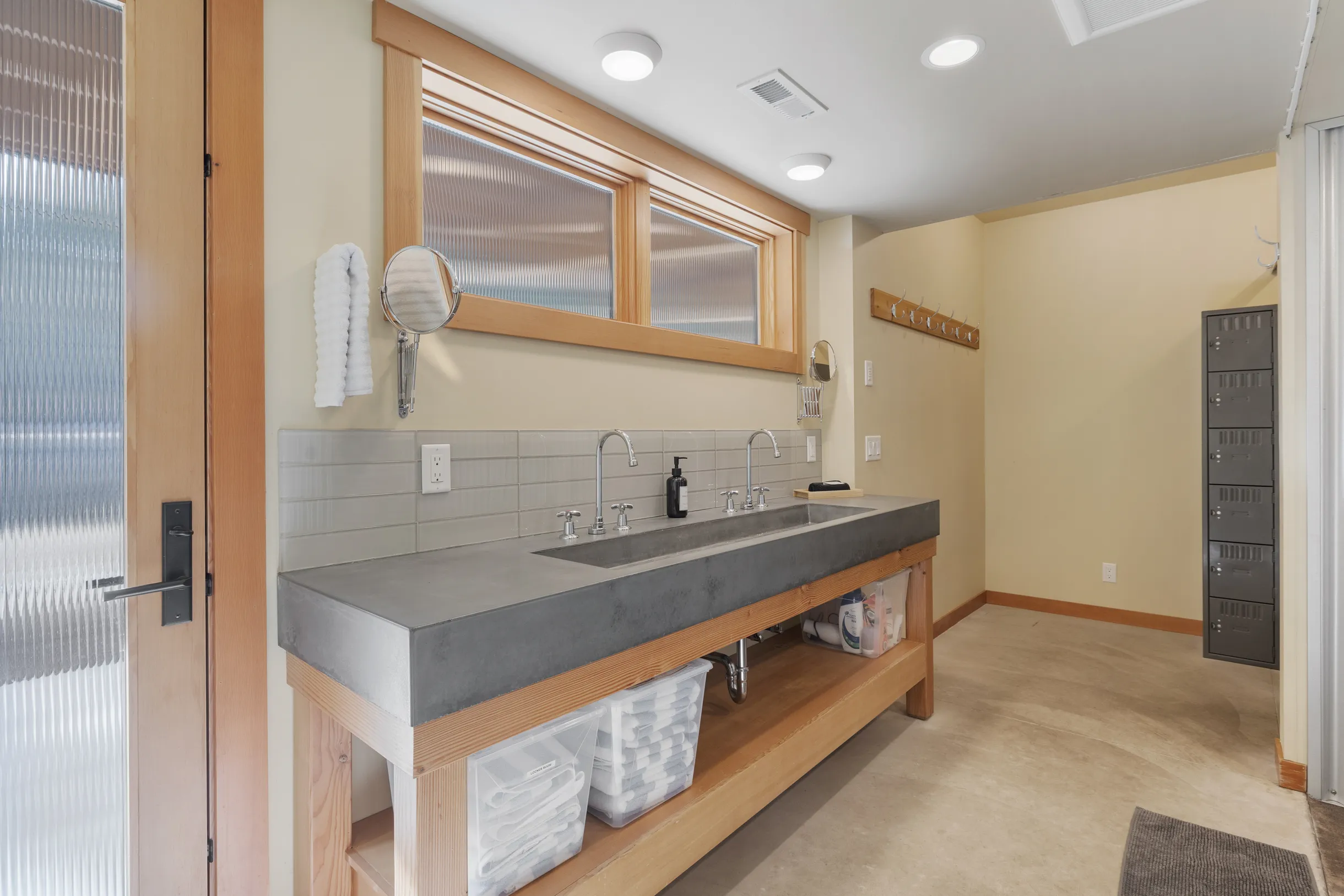 Wander Leavenworth River #34