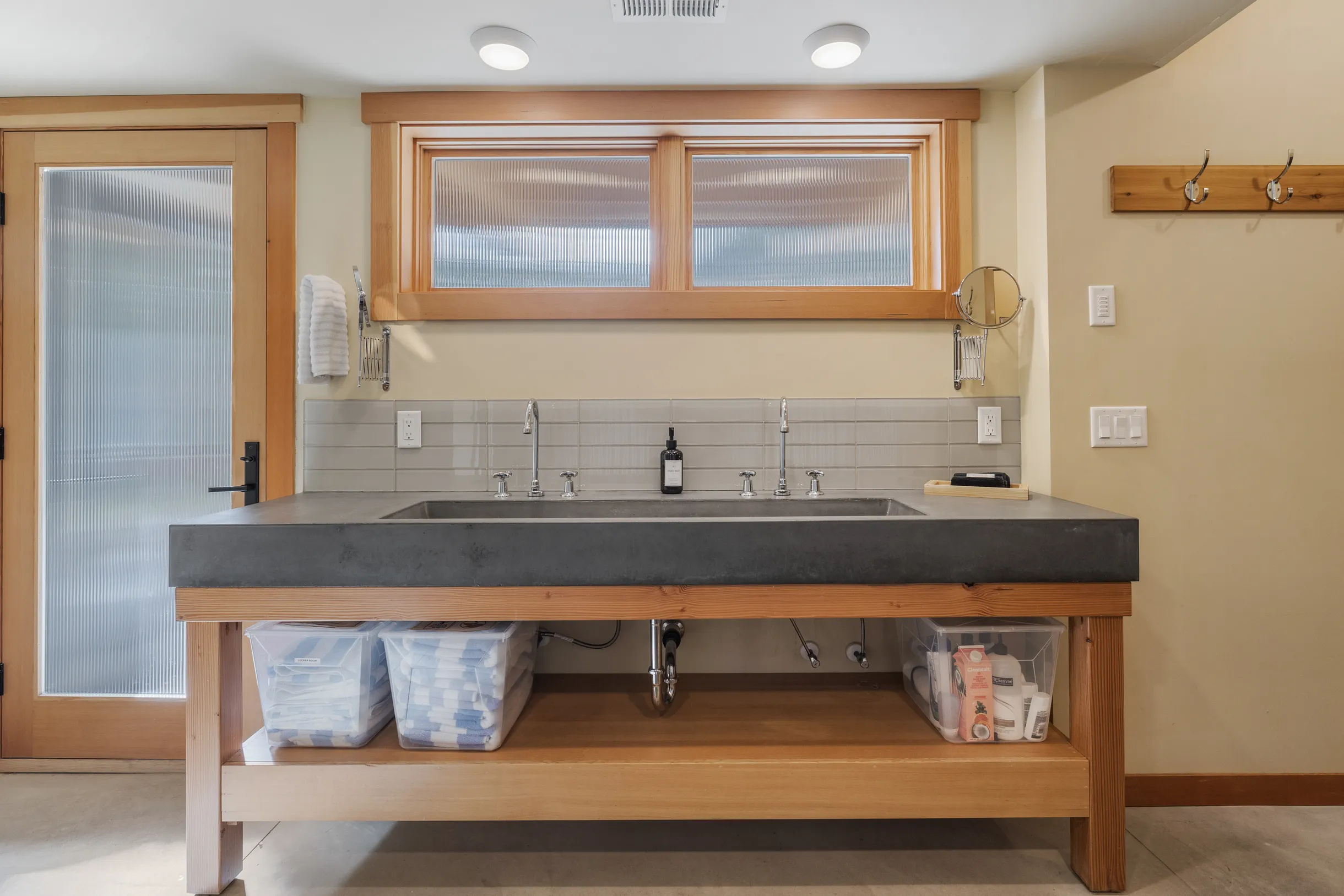 Wander Leavenworth River #23