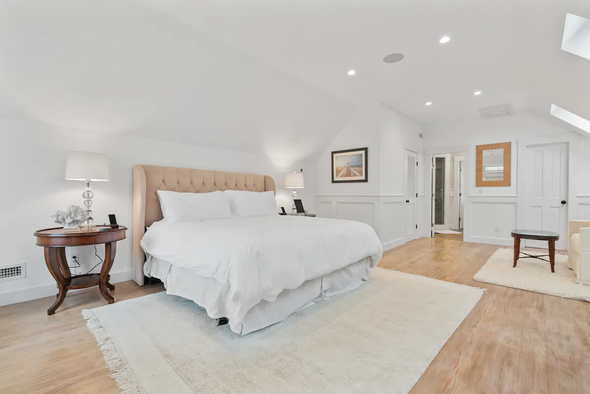 Bedroom 4 image