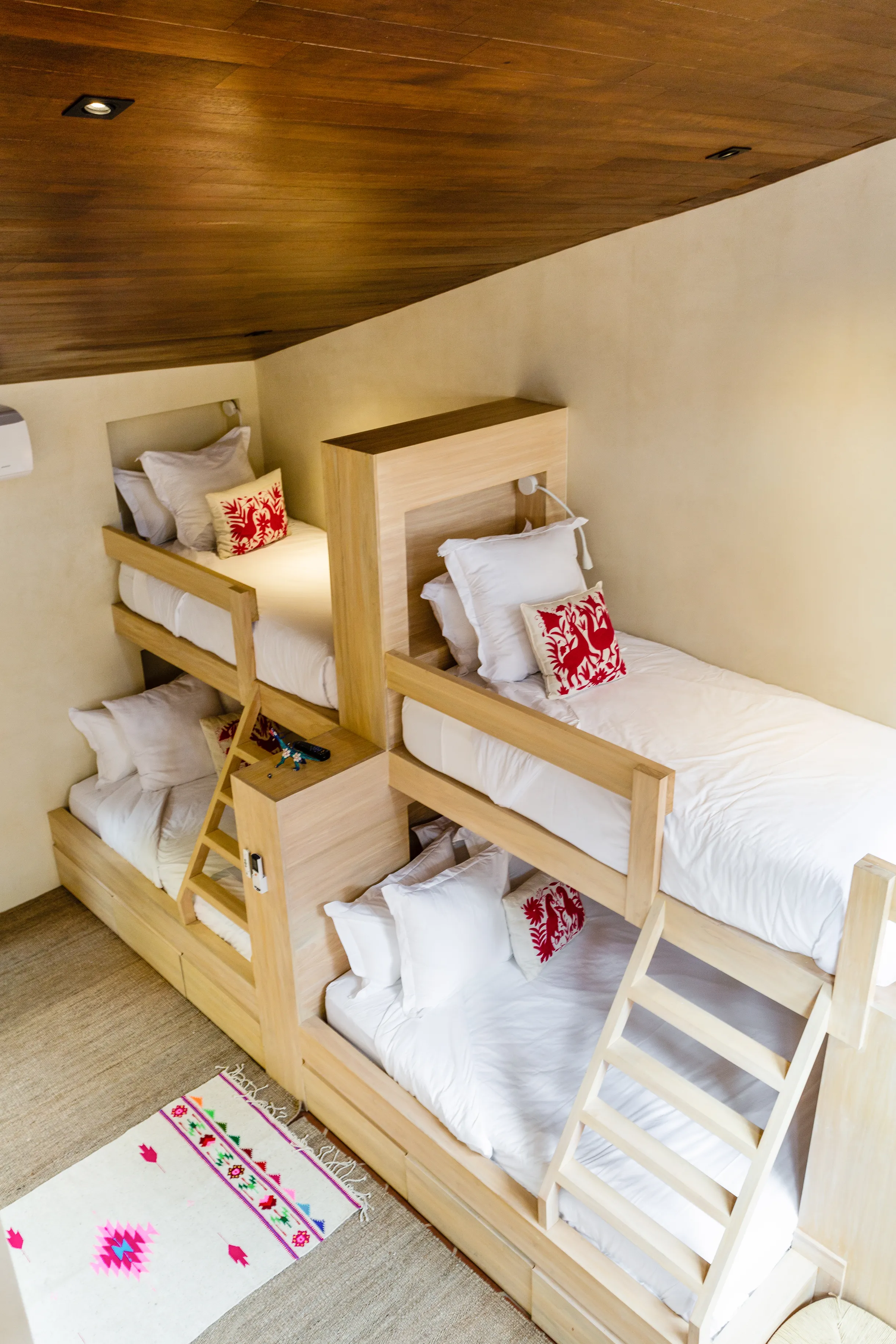 Wander Mita Shore #7