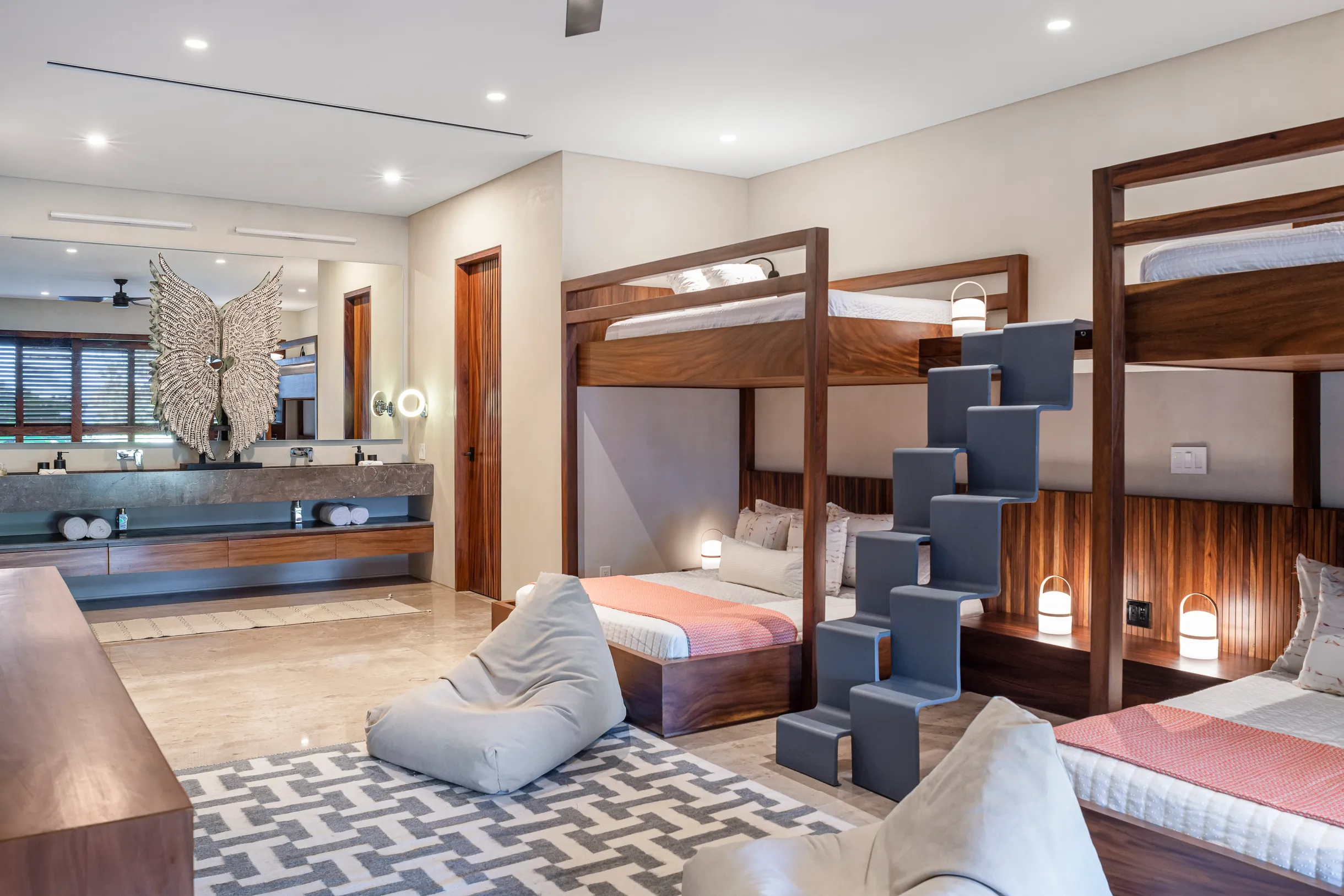 Wander Punta Mita Coral #12