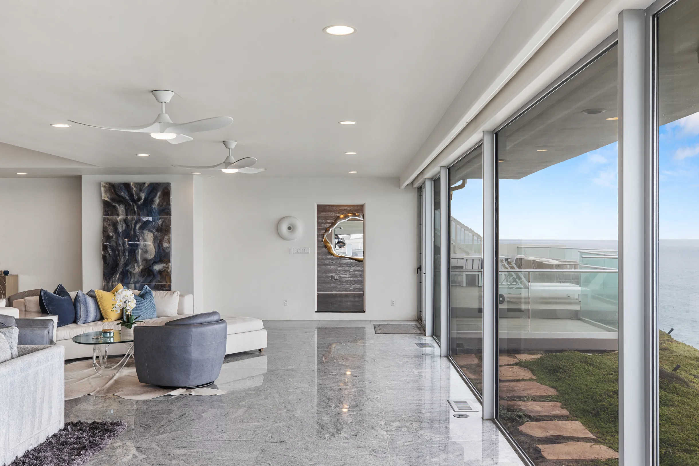 Wander Encinitas Shores #100