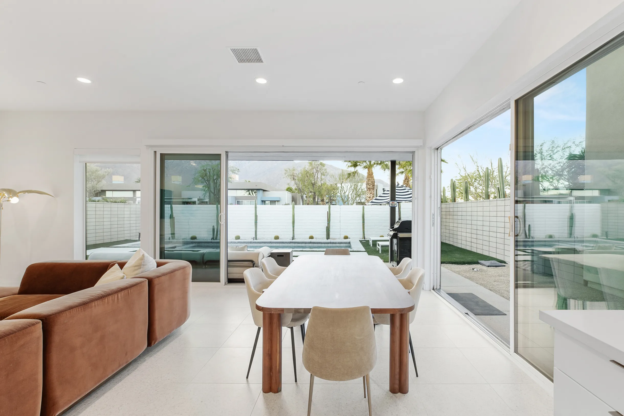 Wander Palm Springs Oasis #10