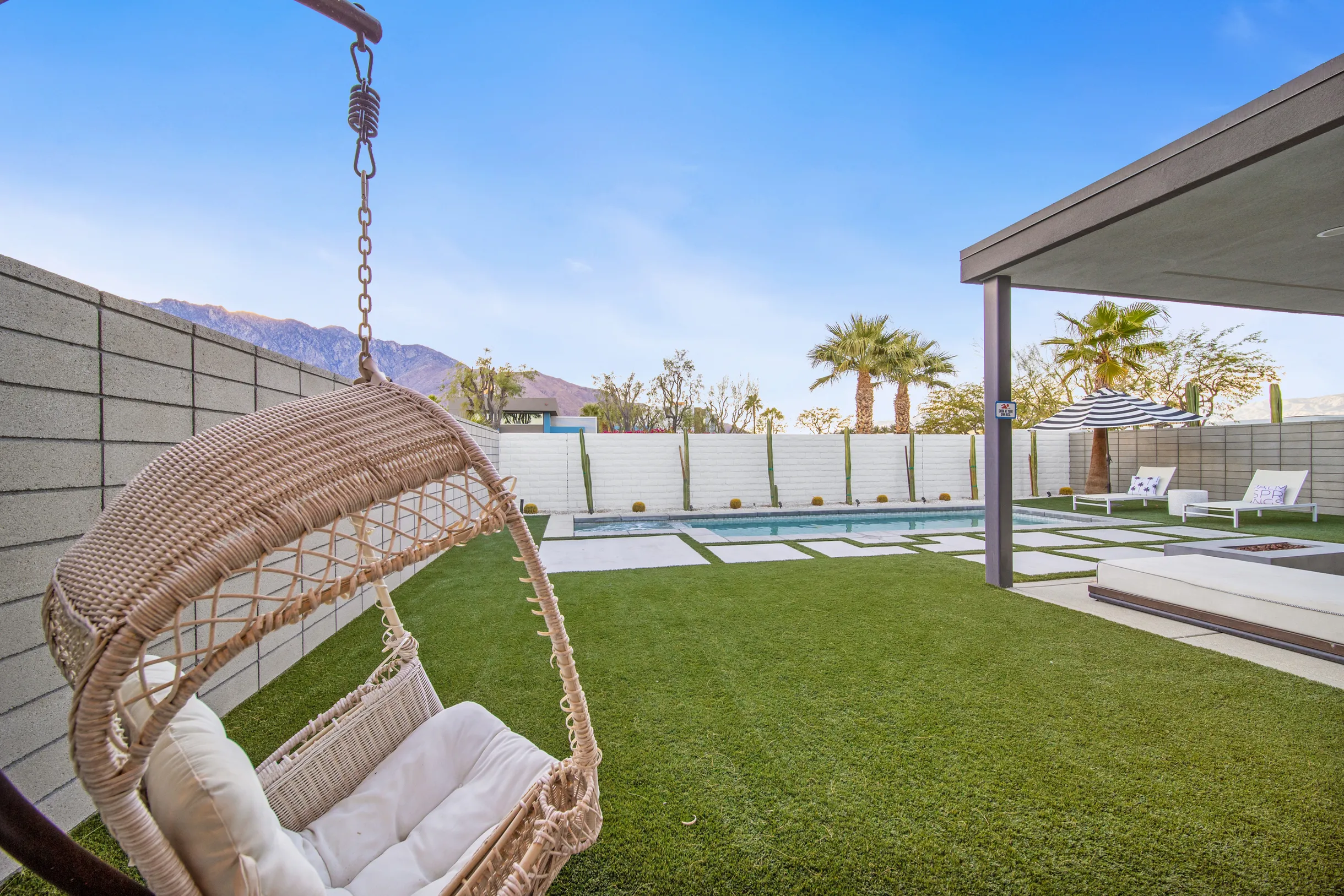 Wander Palm Springs Oasis #60