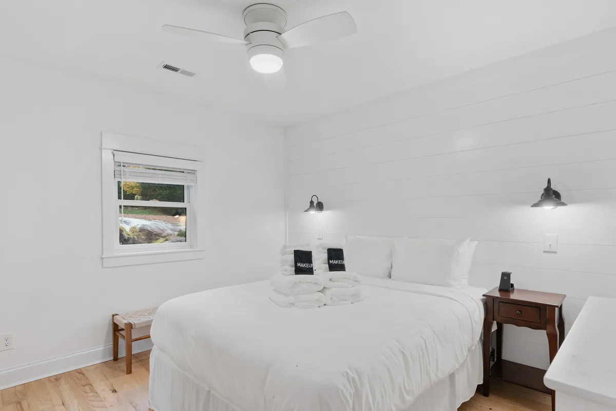 Bedroom 3 image