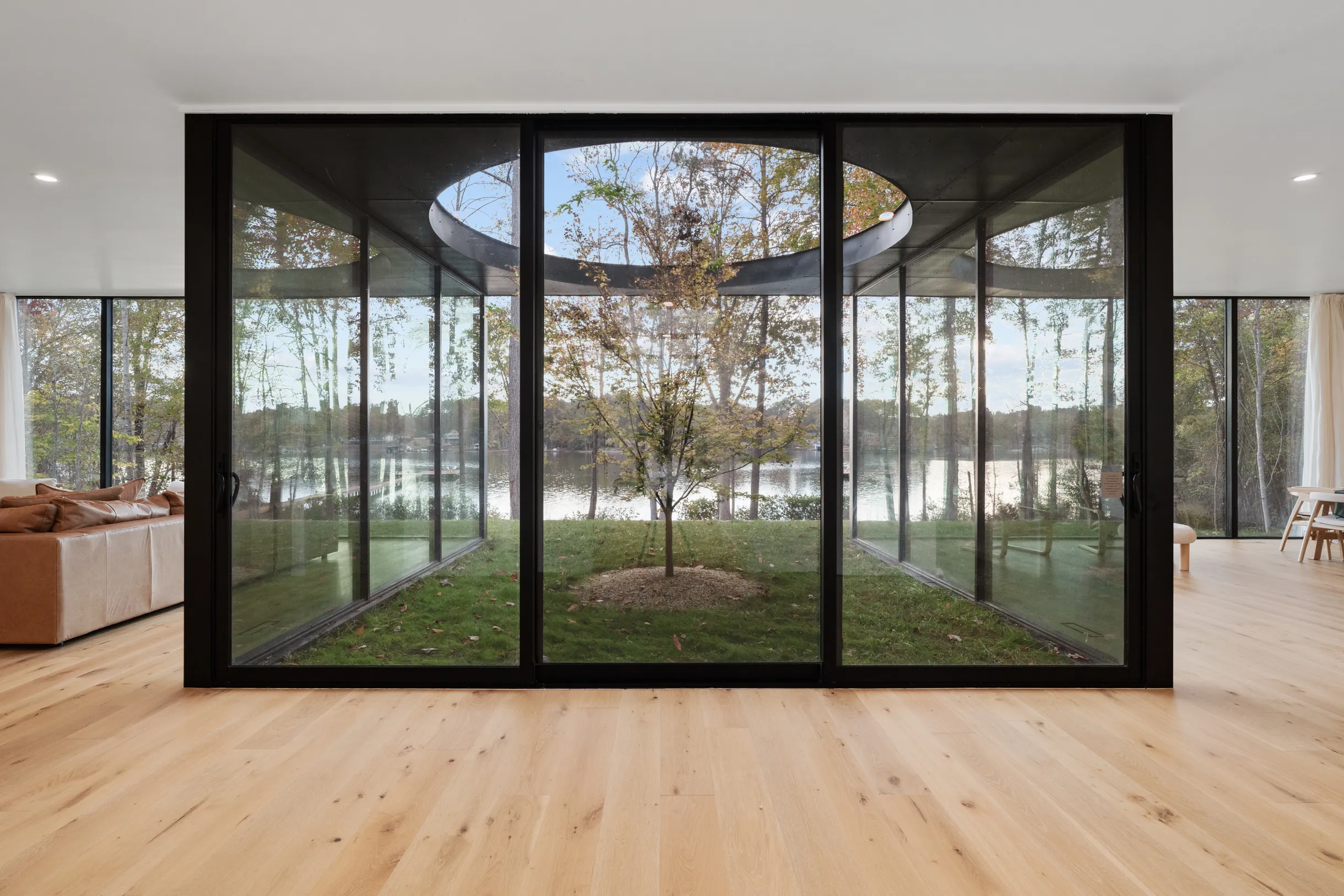 Designer's Glass Waterfront Lakehouse #63