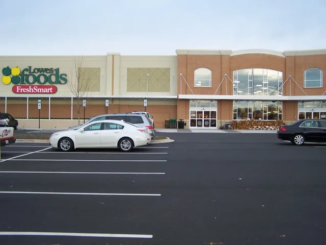 Lowes Foods of Mooresville