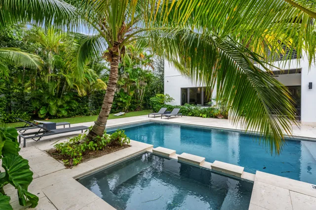 Wander Coral Gables Oasis