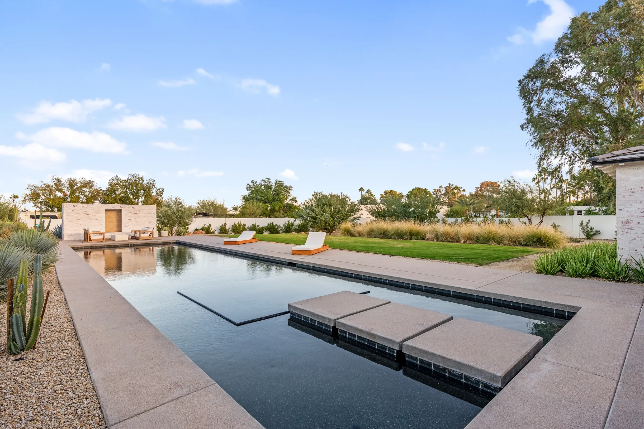 Wander Paradise Valley #90