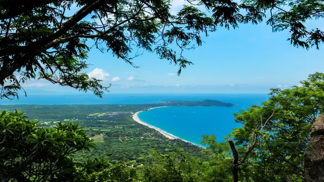 Monkey Mountain (Cerro del Mono)