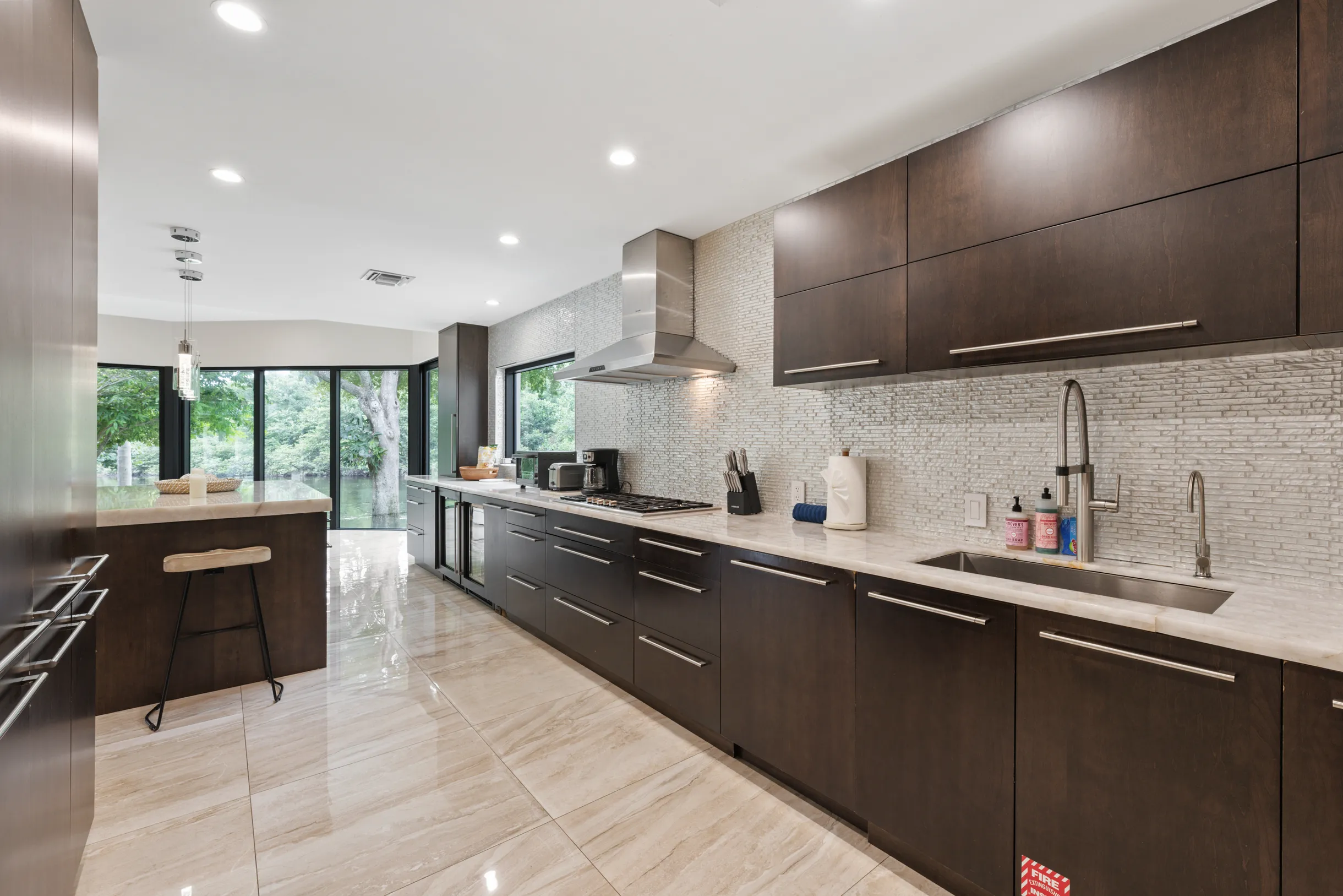 Lux Villa with pool on the water / Beach Access! #57