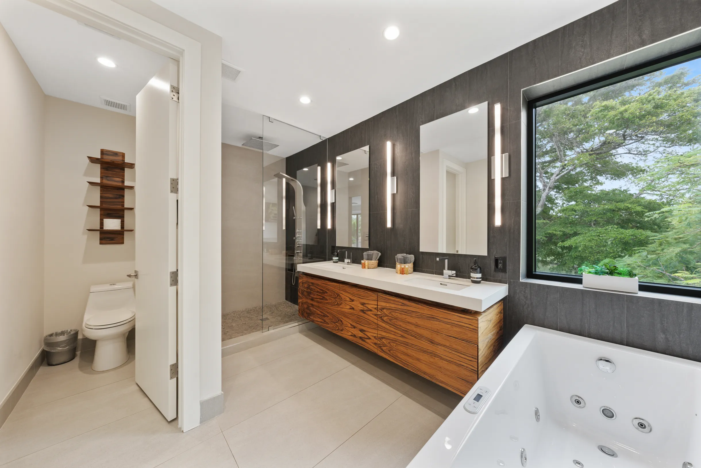 Lux Villa with pool on the water / Beach Access! #26