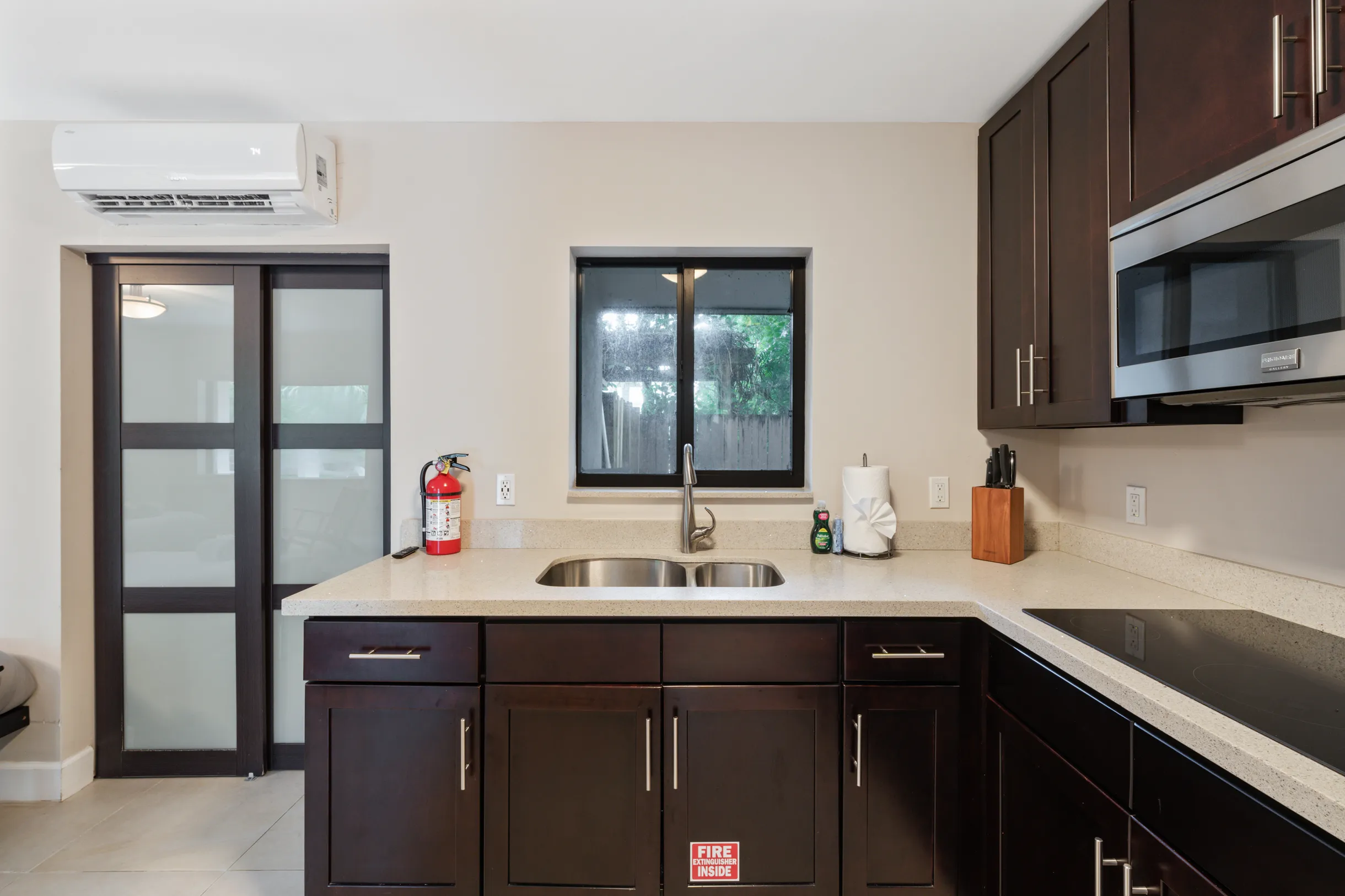 Lux Villa with pool on the water / Beach Access! #64