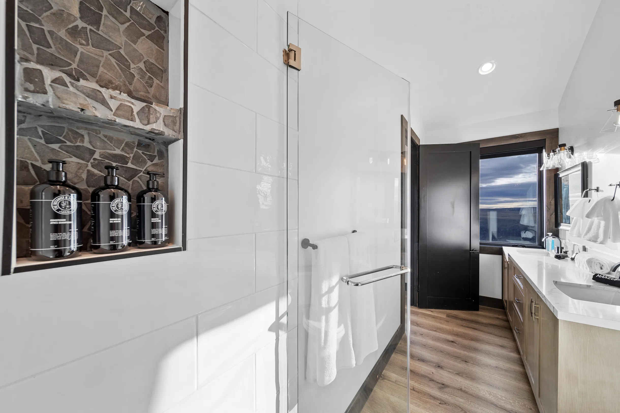 Wander Belt Creek #28