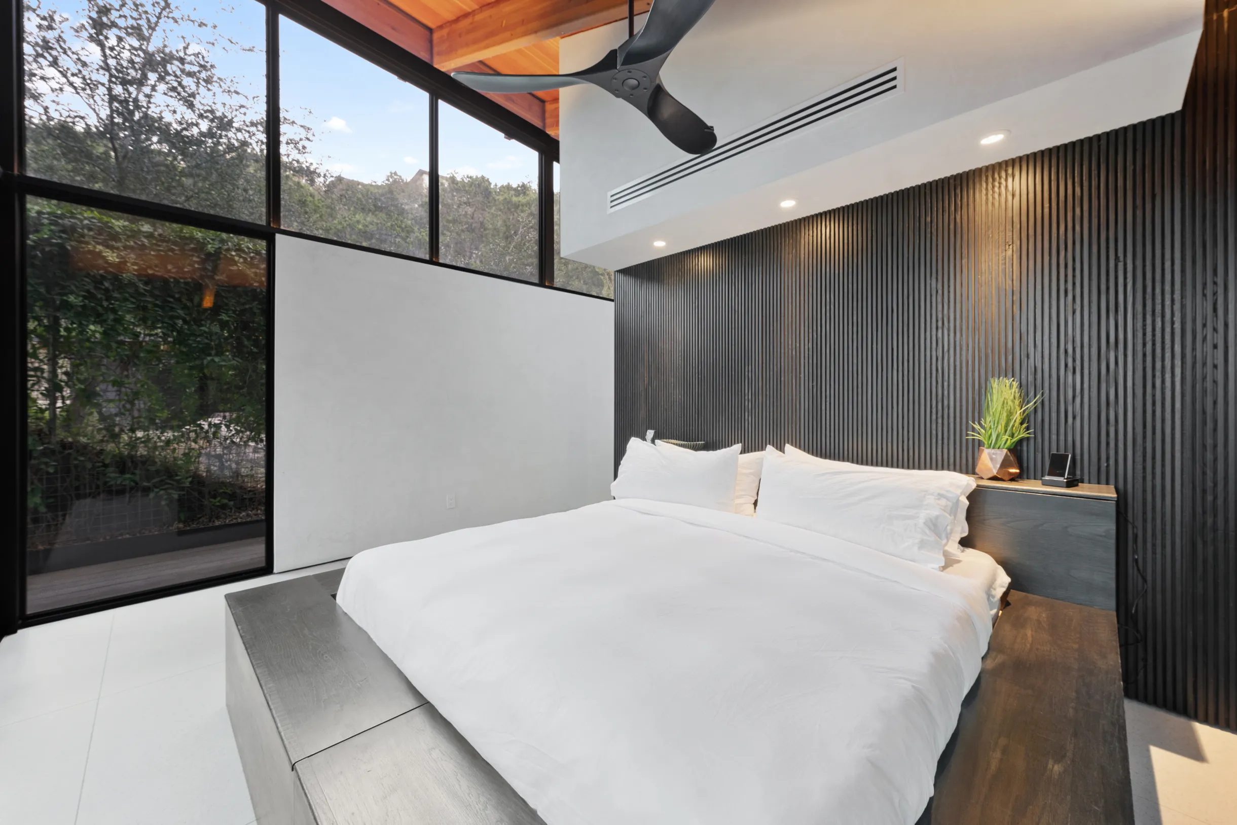 Wander Austin Falling Leaves #35