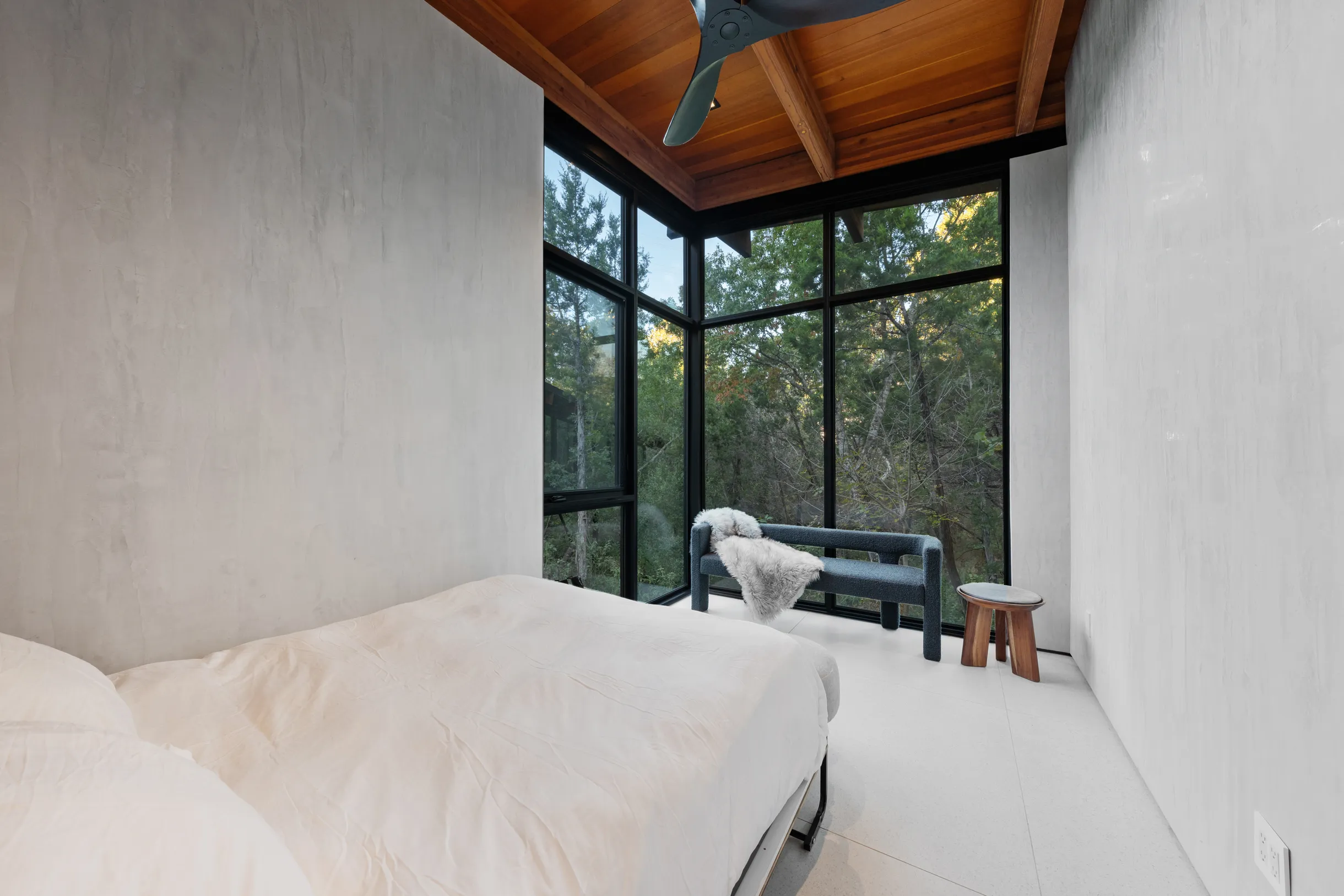 Wander Austin Falling Leaves #25