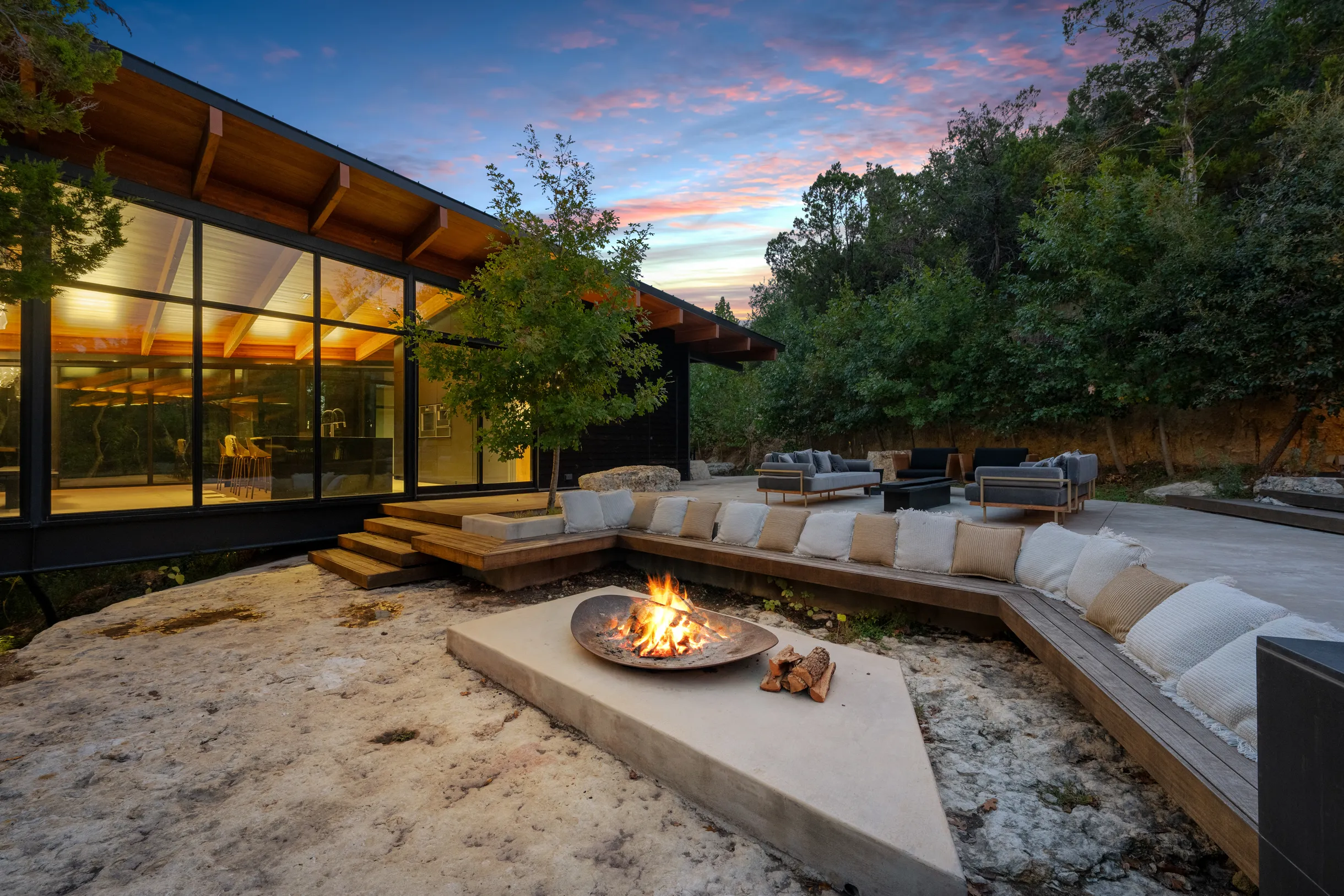 Wander Austin Falling Leaves #27