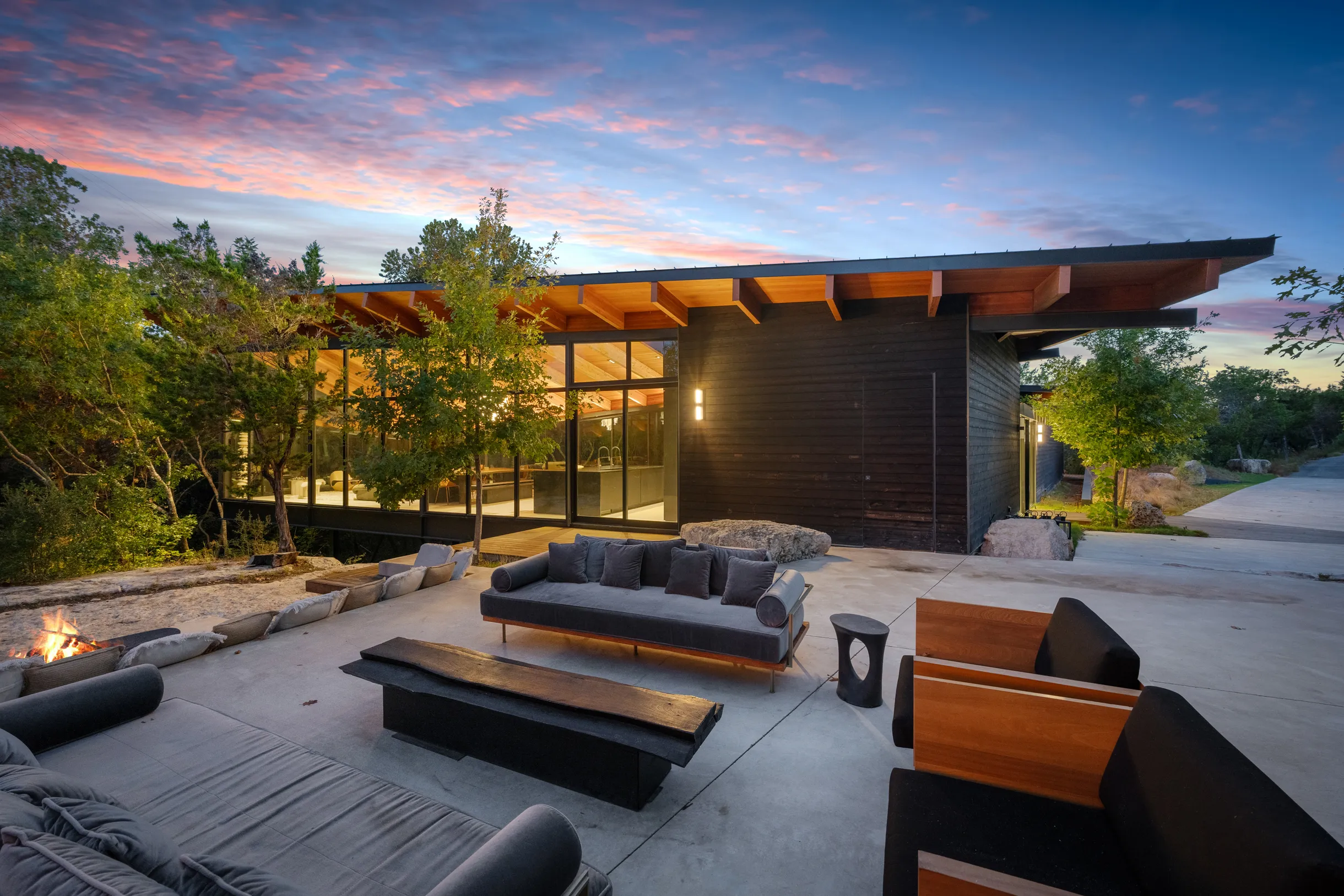 Wander Austin Falling Leaves #39