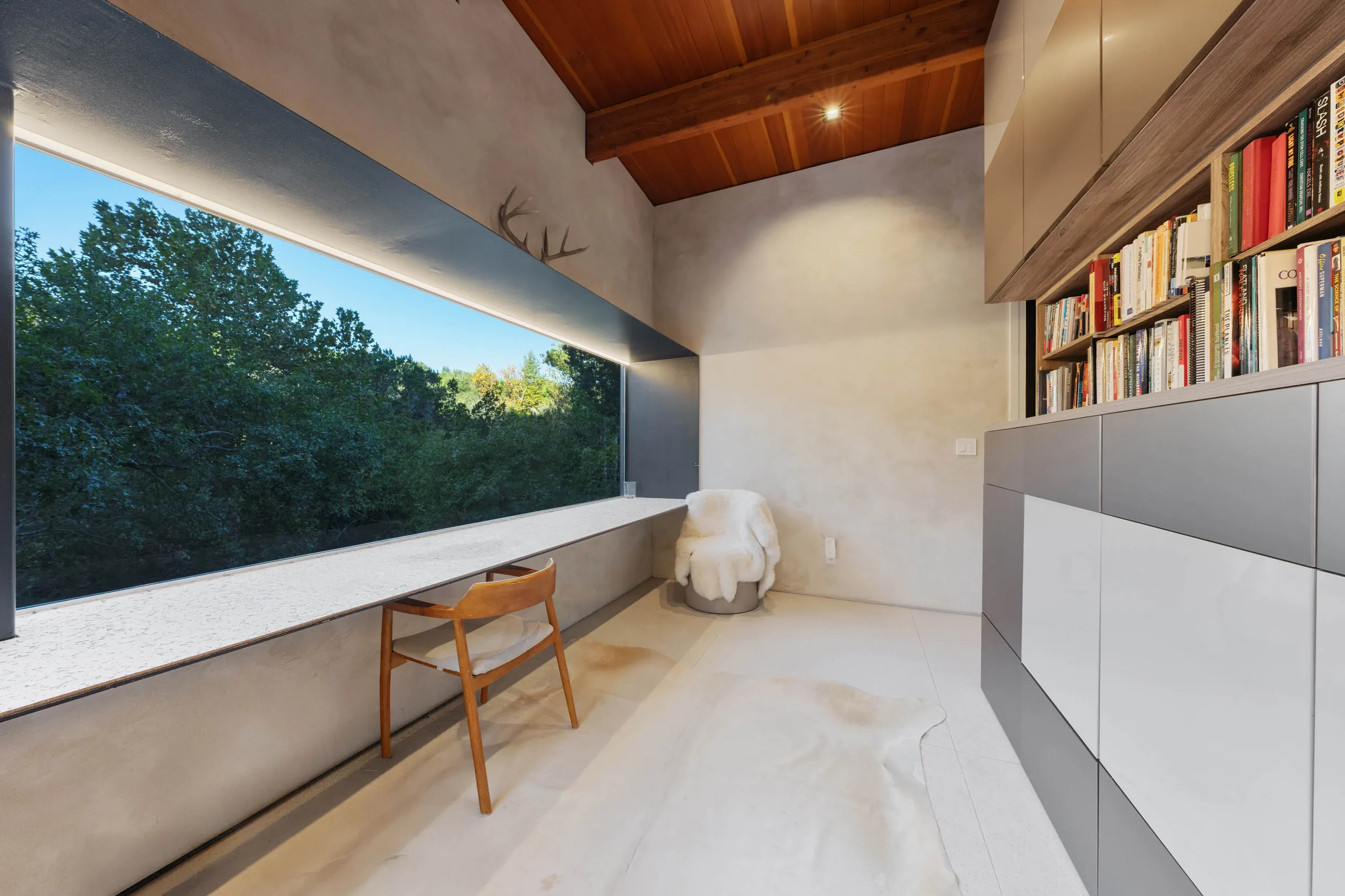 Wander Austin Falling Leaves #40